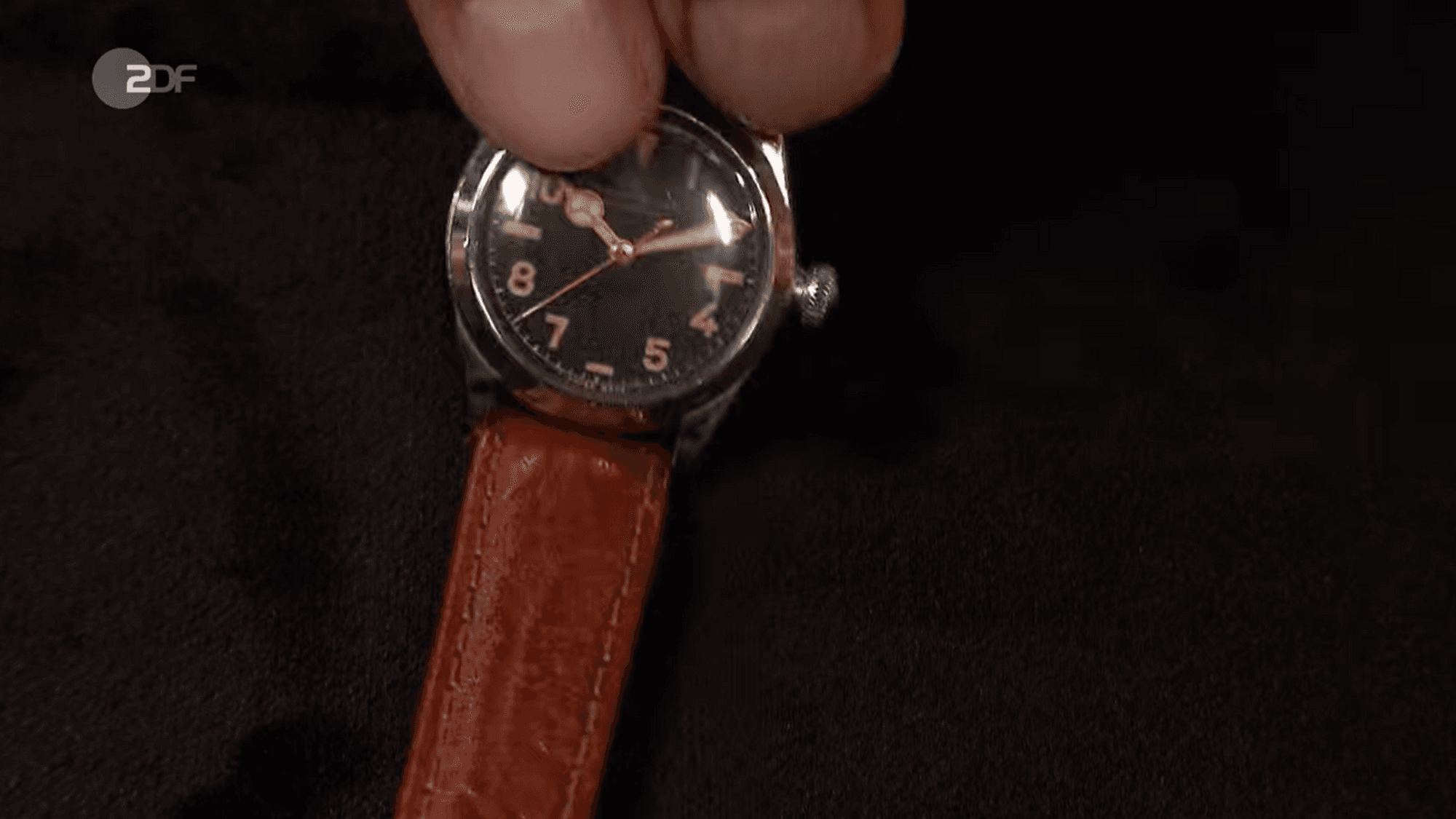 Eine Rolex Oyster Speedking sollte am Dienstag (28.12.2021) bei „Bares für Rares“ im ZDF verkauft werden.