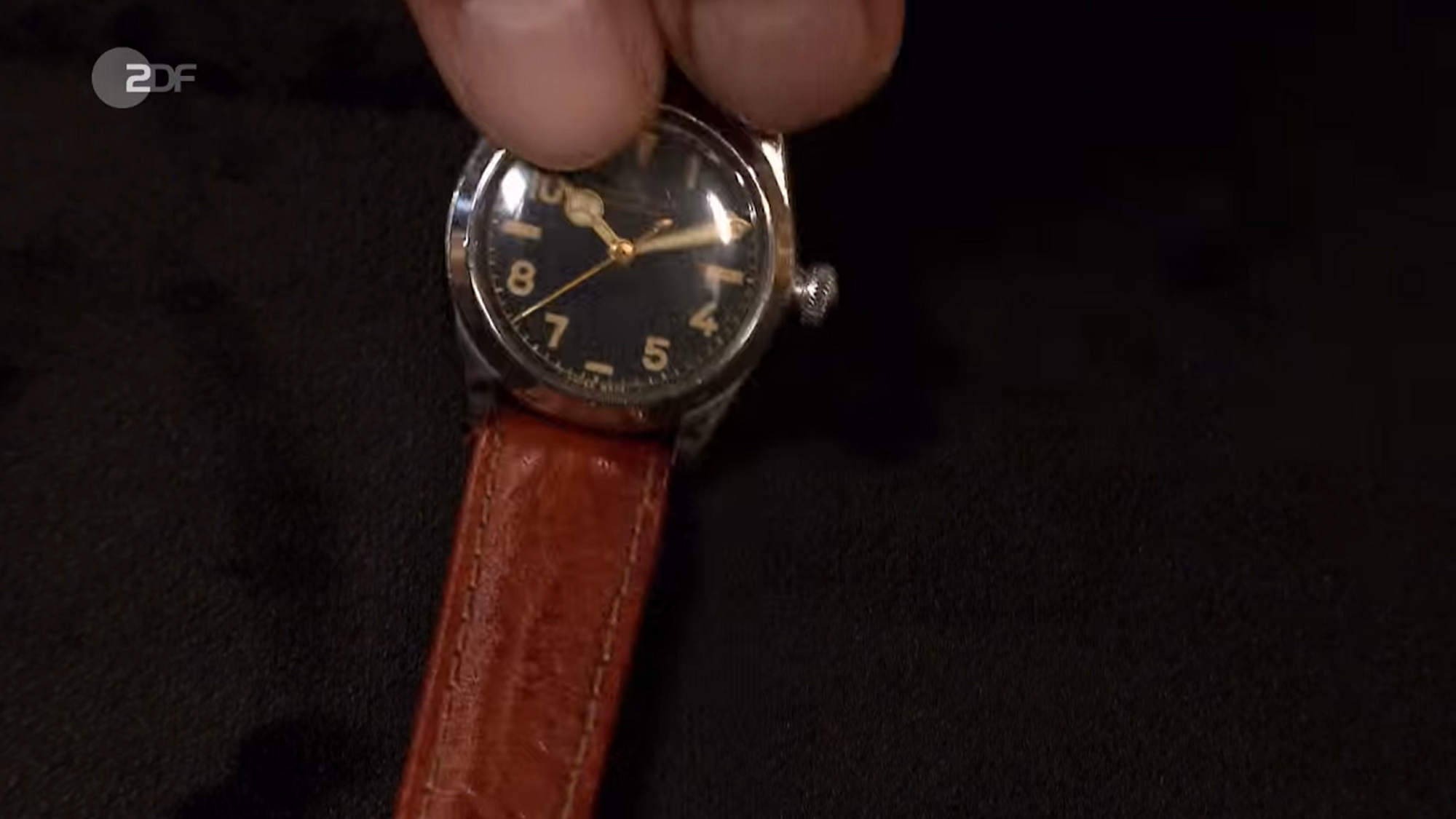 Eine Rolex Oyster Speedking sollte am Dienstag (28.12.2021) bei „Bares für Rares“ im ZDF verkauft werden.