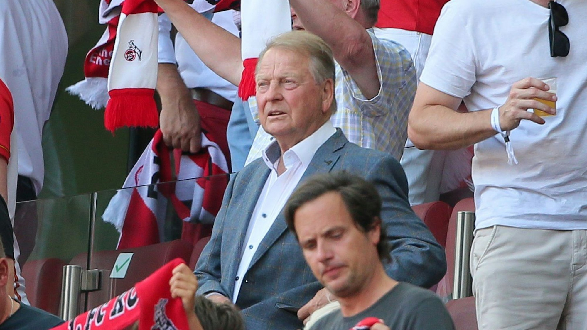 Karl-Heinz Thielen sieht den 1. FC Köln gegen Hertha BSC.