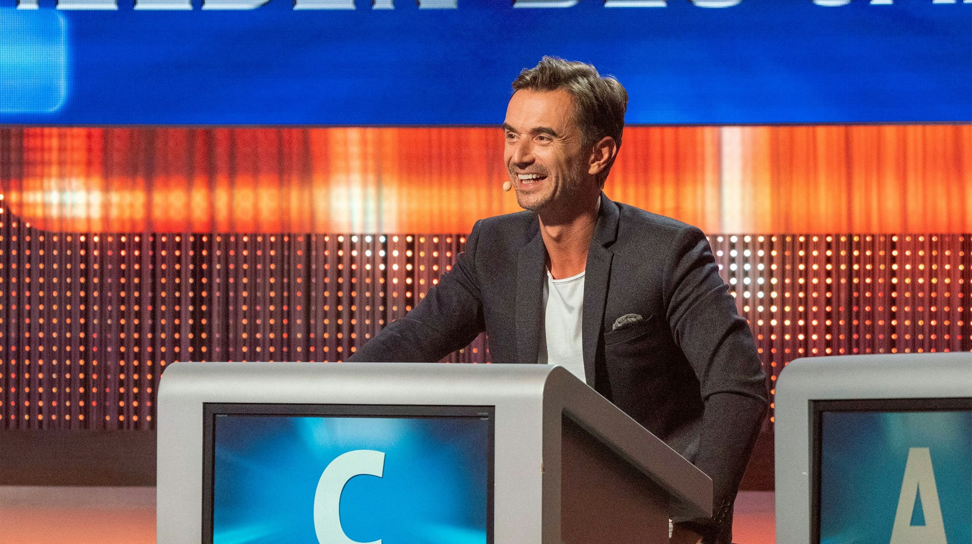 Schlagerstar Florian Silbereisen ist am Dienstag (28. Dezember) um 20:15 Uhr im ARD bei „2021 - Das Quiz“ als Gast dabei.