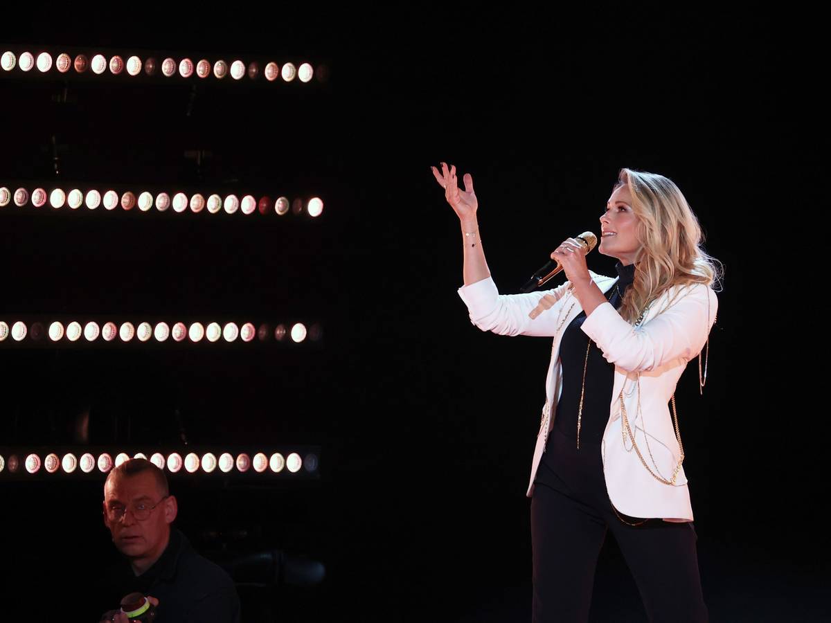 Helene Fischer tritt in der Jubiläumsshow „Wetten, dass..?“ auf.