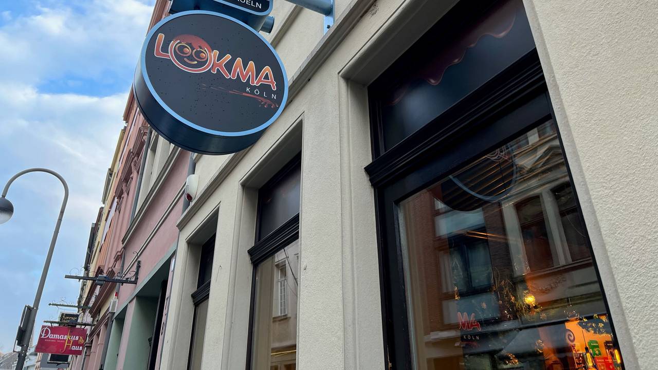 Vorderansicht des Lokals