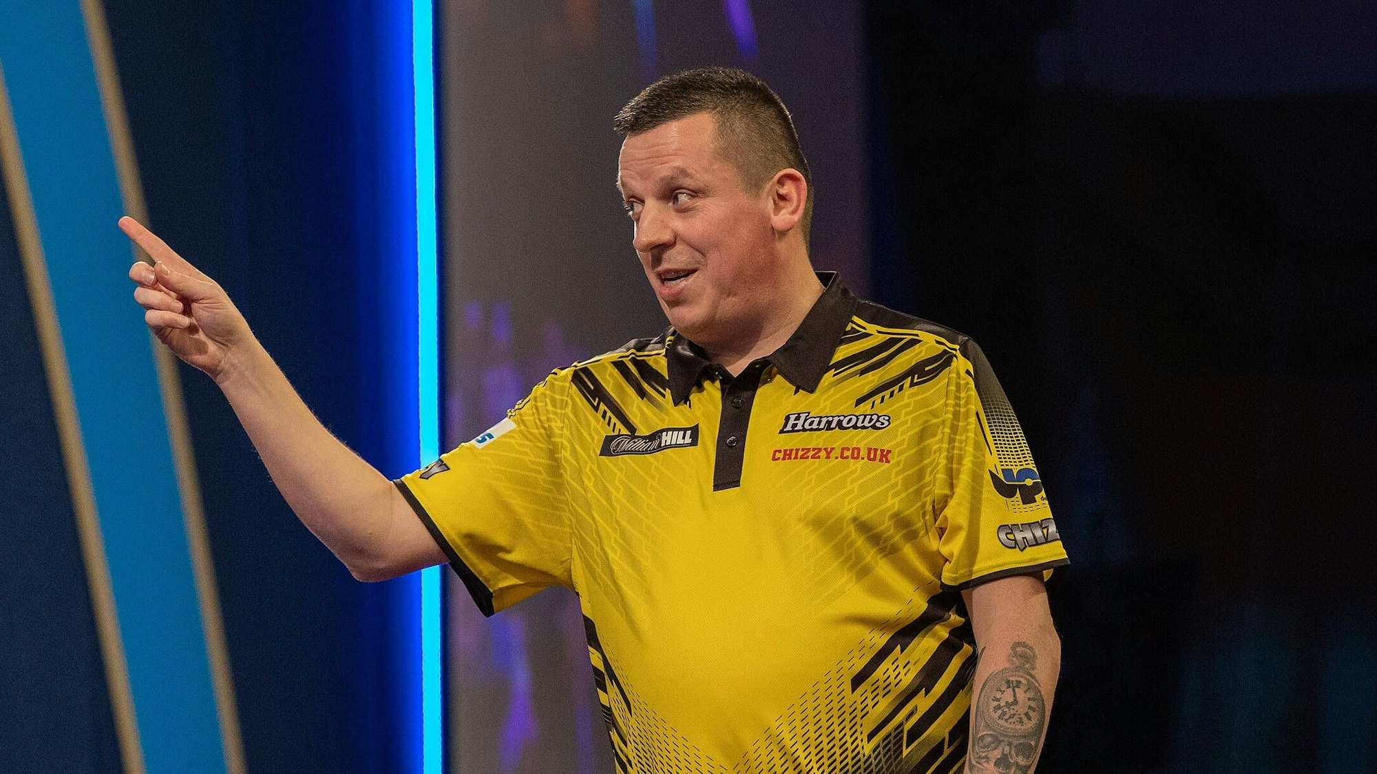 Dave Chisnall jubelt in seinem Match gegen Mike de Becker