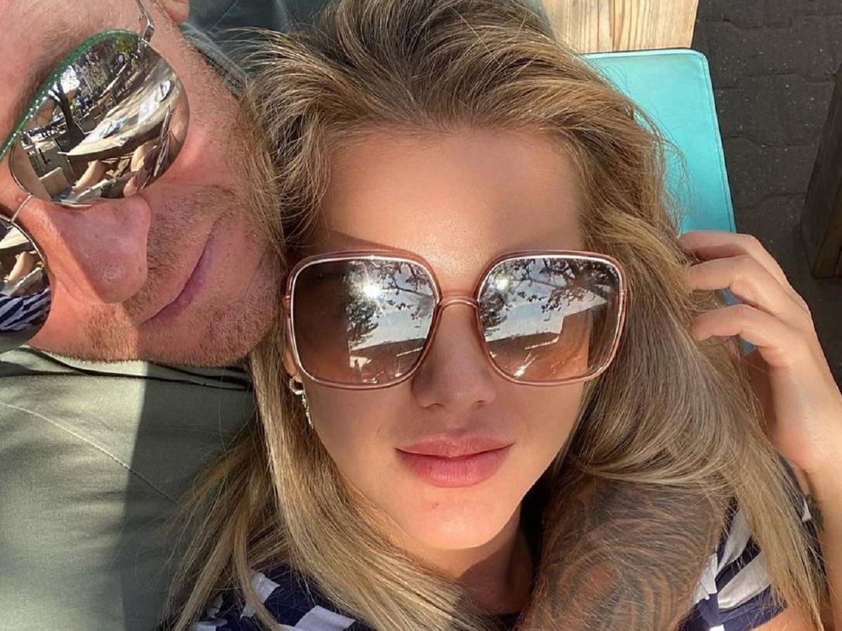Andriy und Yuliya Voronin posieren für ein Selfie