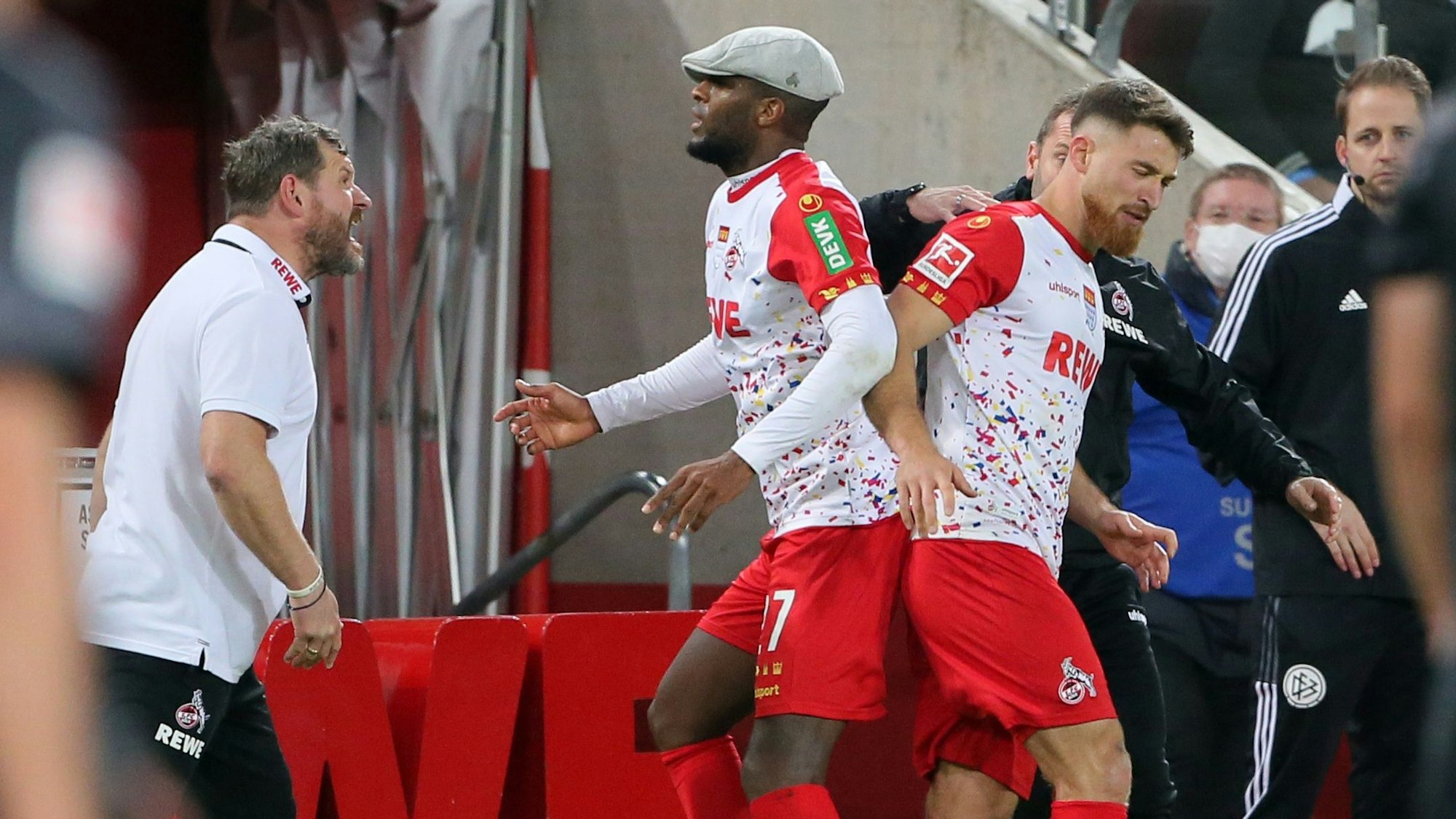 Anthony Modeste jubelt für den 1. FC Köln gegen Union Berlin.