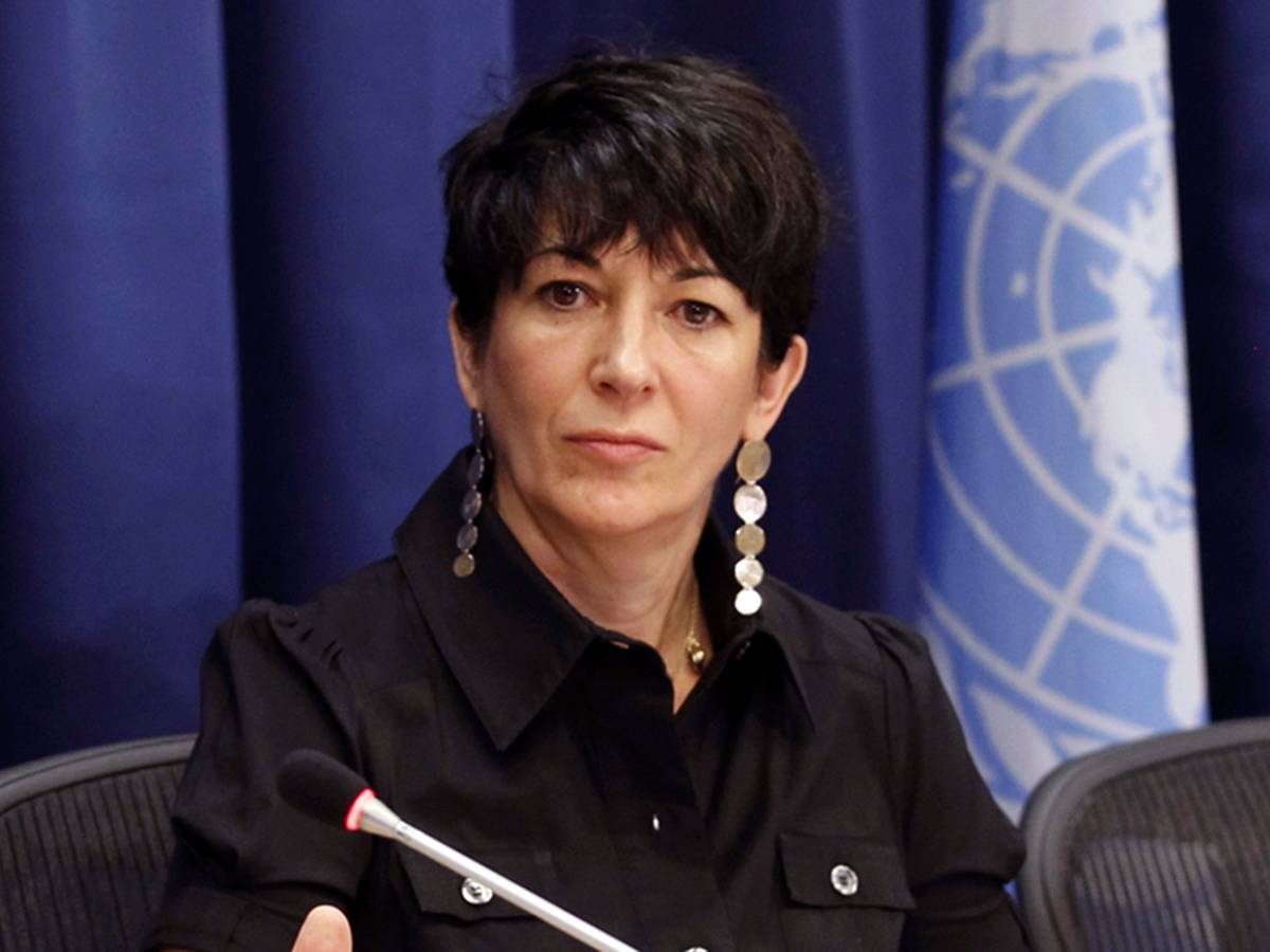 Ghislaine Maxwell spricht 2013 in ihrer Funktion als Gründerin des TerraMar Project auf einer Pressekonferenz über Ozeane und nachhaltige Entwicklungsziele im Hauptquartier der Vereinten Nationen (UN).