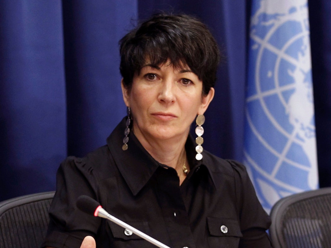 Ghislaine Maxwell spricht 2013 in ihrer Funktion als Gründerin des TerraMar Project auf einer Pressekonferenz über Ozeane und nachhaltige Entwicklungsziele im Hauptquartier der Vereinten Nationen (UN).