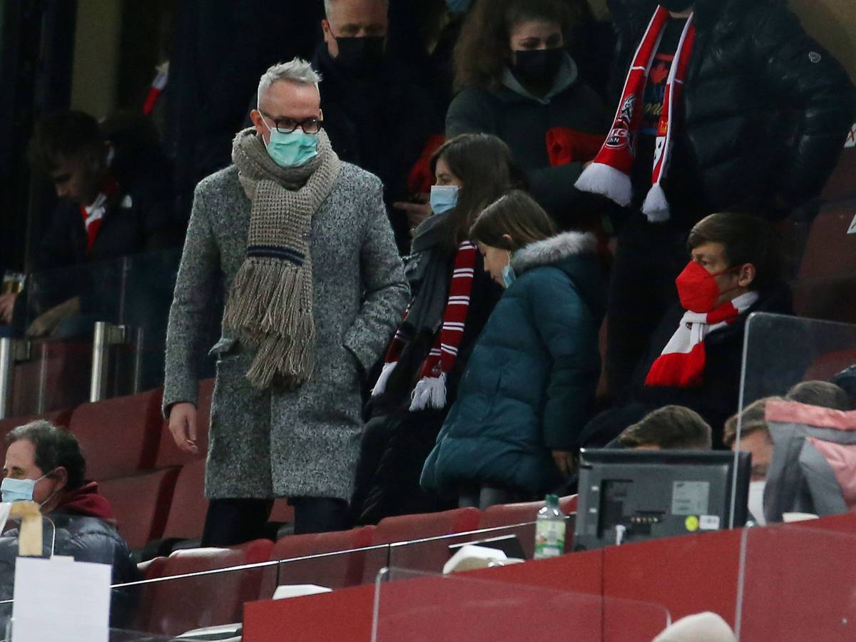 Alexander Wehrle beim Bundesliga-Spiel 1. FC Köln gegen VfB Stuttgart.