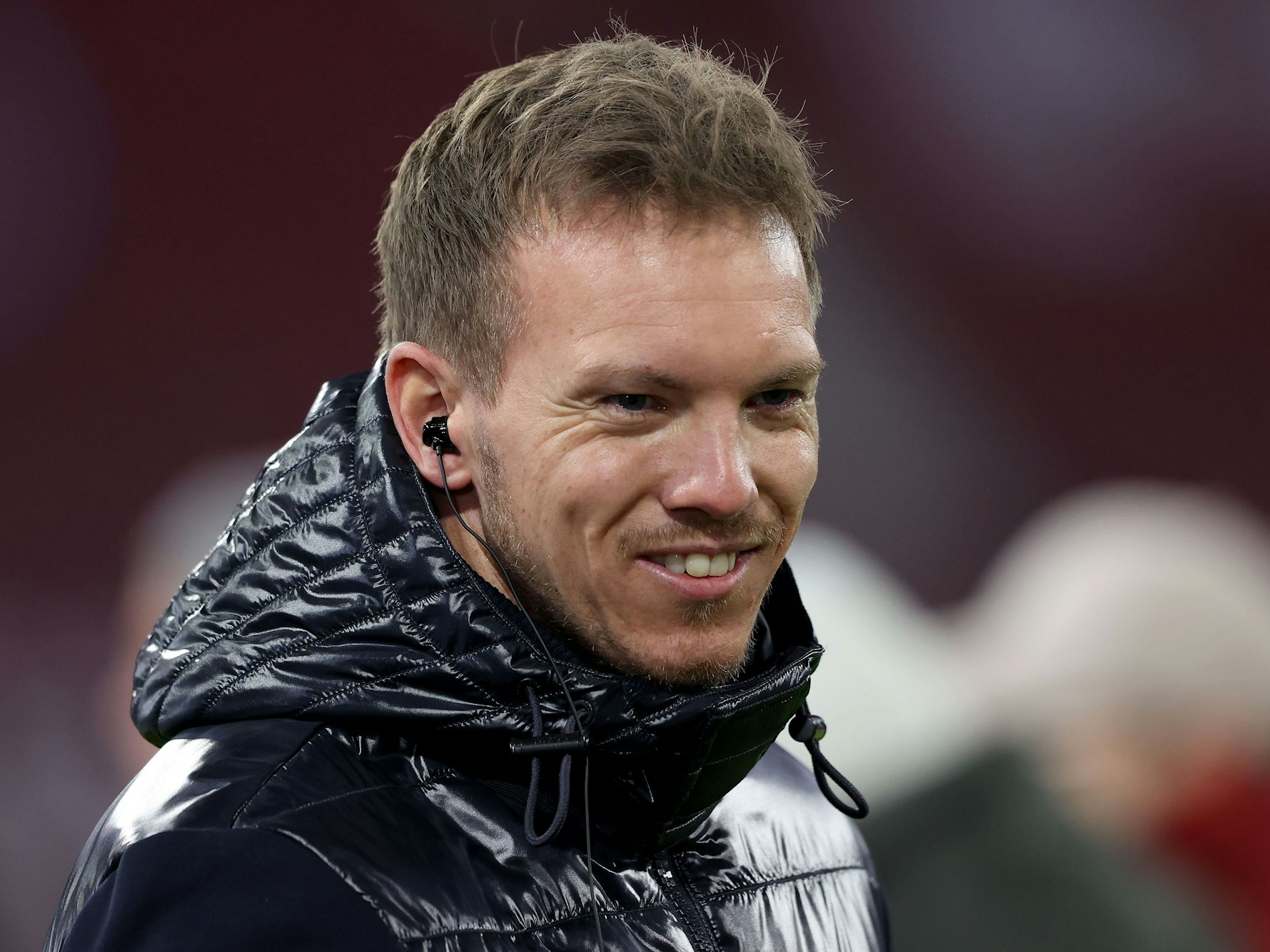 Bayern-Trainer Julian Nagelsmann ist sichtlich zufrieden mit dem 4:0-Sieg über den VfL Wolfsburg.