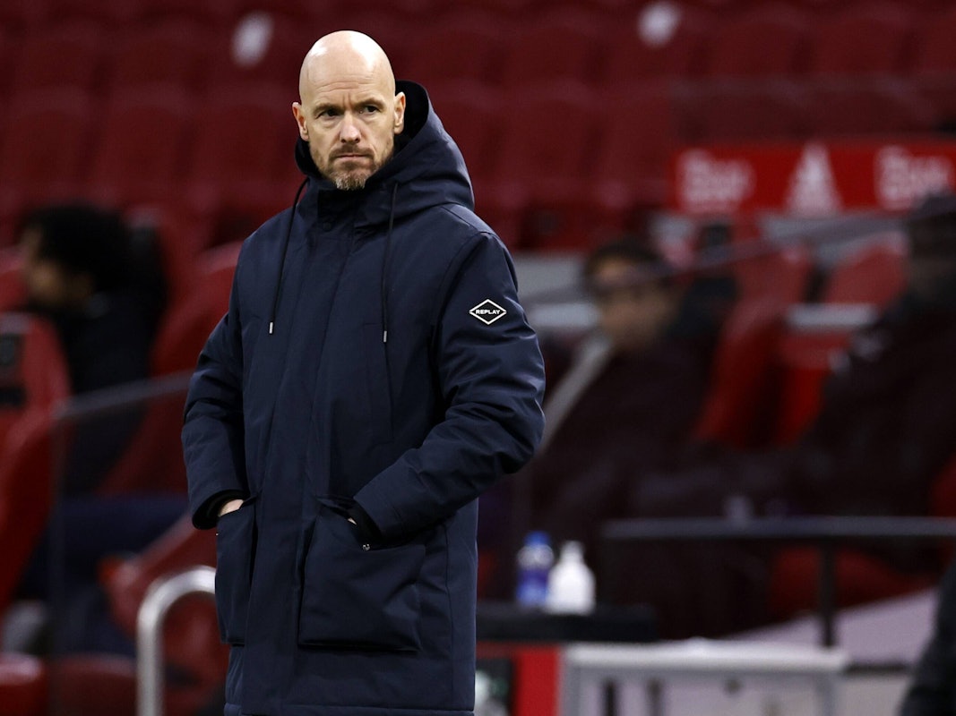 Erik ten Haag an der Seitenlinie für seinen derzeitigen Klub Ajax Amsterdam