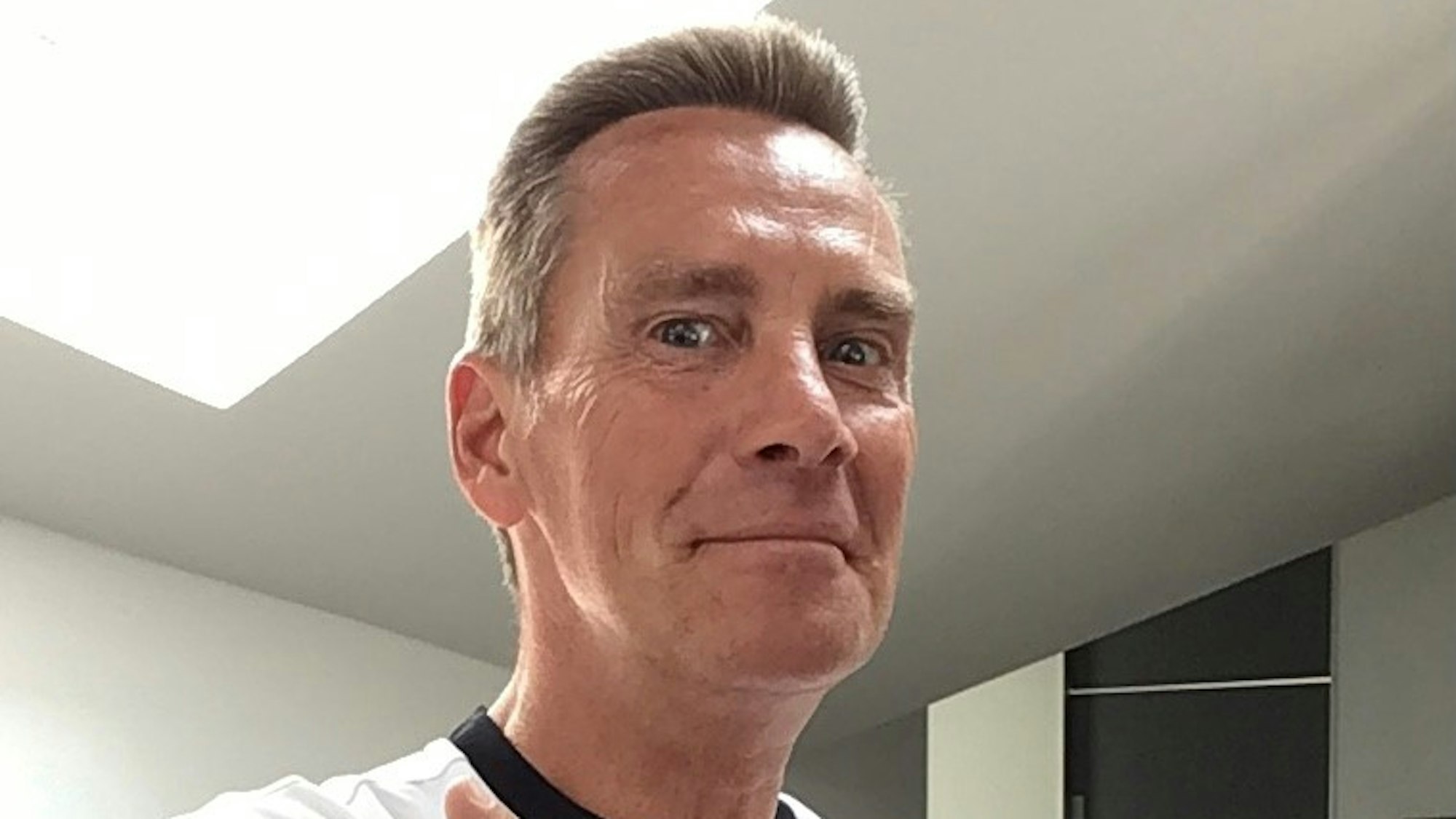 Jürgen Milski im Trikot der deutschen Fußball-Nationalmannschaft.