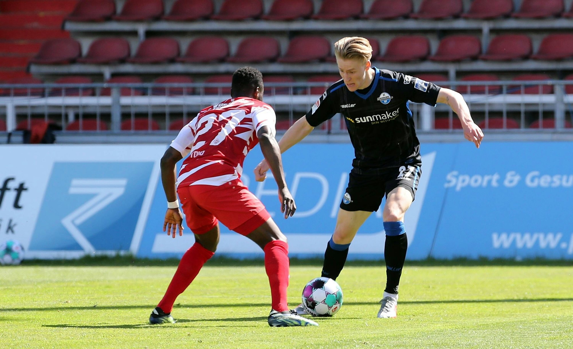 Chris Führich beim Spiel SC Paderborn gegen Würzburger Kickers