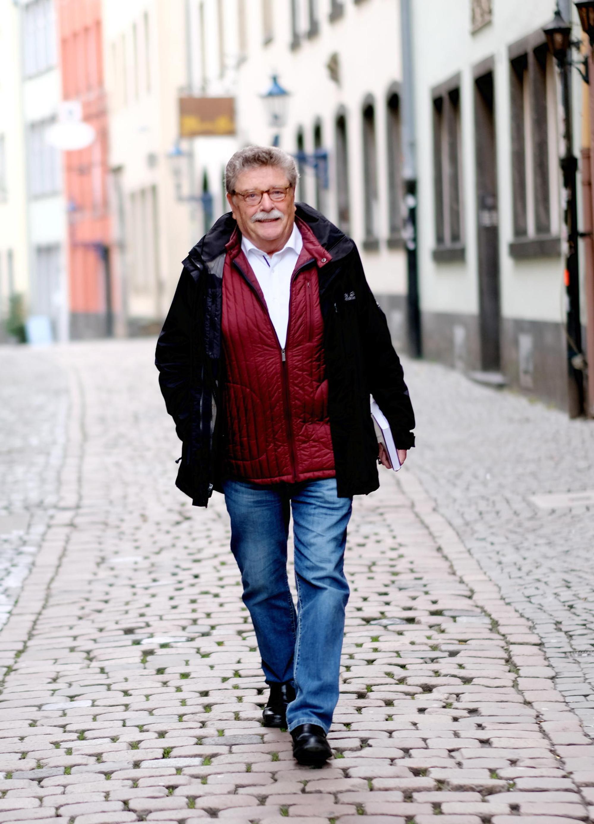 Fritz Schramma, Kölner Oberbürgermeister von 2000 bis 2009, gibt seinen Ehrenvorsitz ab.