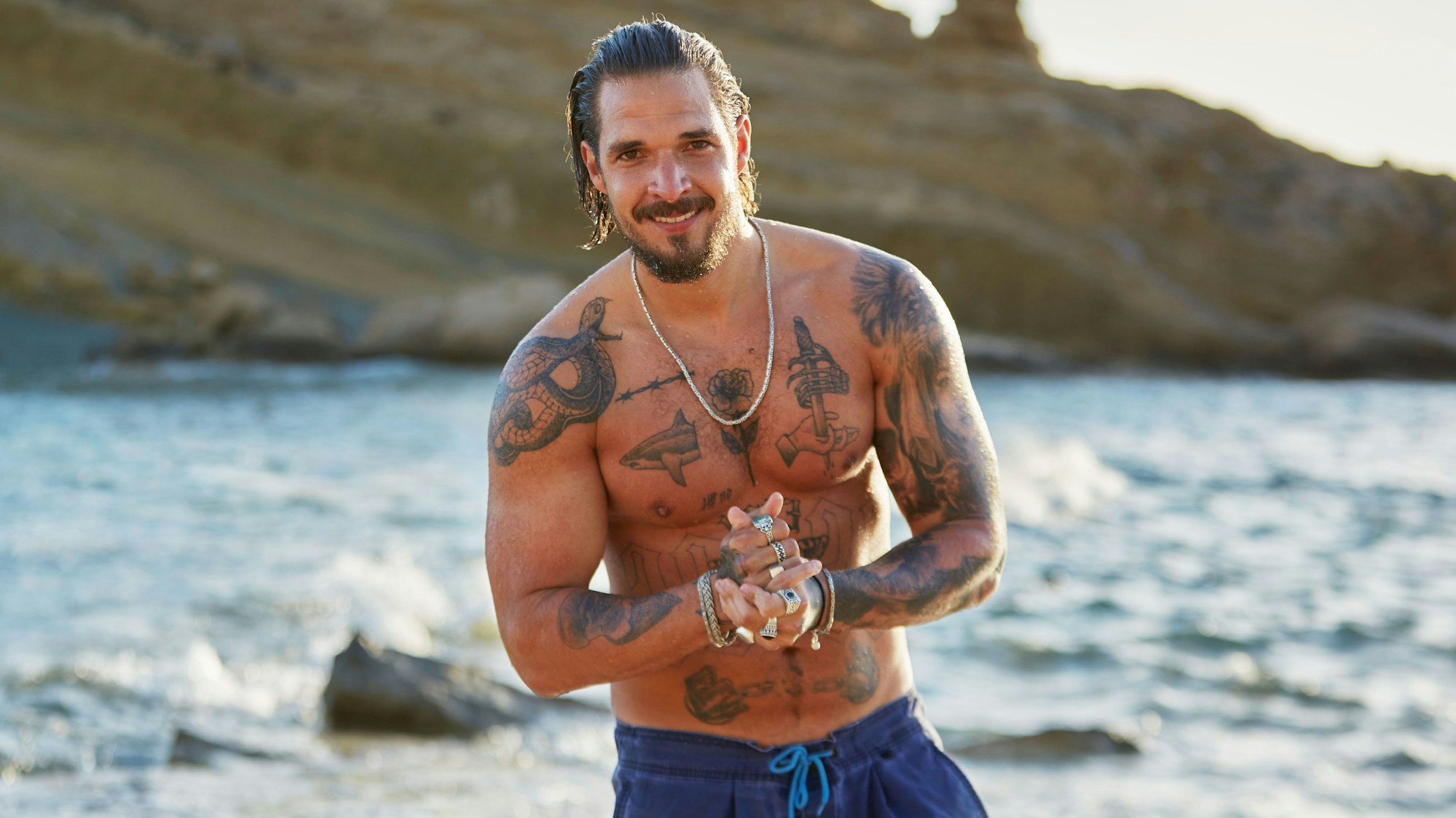 Zico Banach, Sohn von Mucki Banach, ist einer der Kandidaten der RTL-Show „Die Bachelorette“.