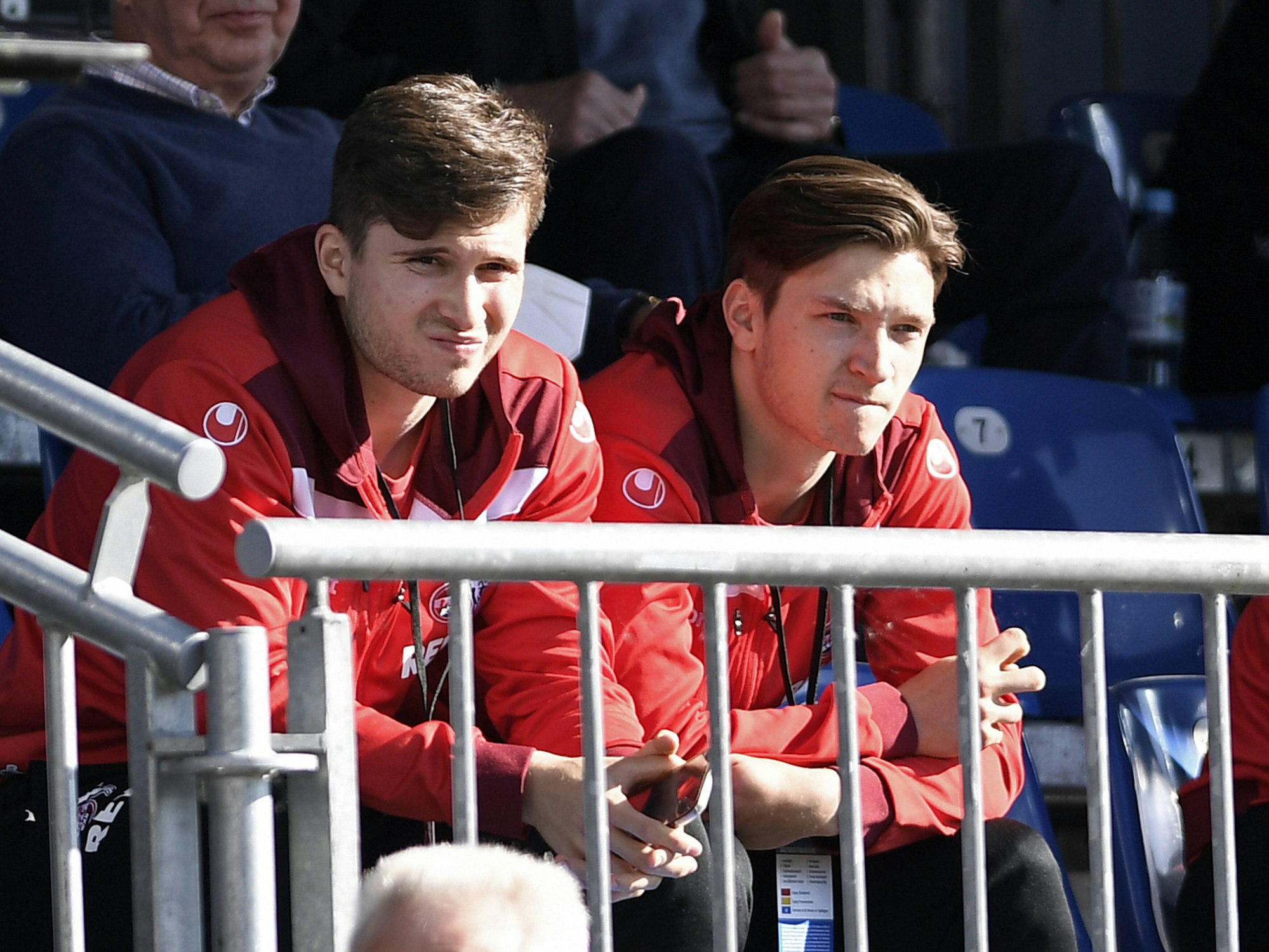 Elvis Rexhbecaj sah Relegations-Sieg des 1. FC Köln in Kiel von der Tribüne.