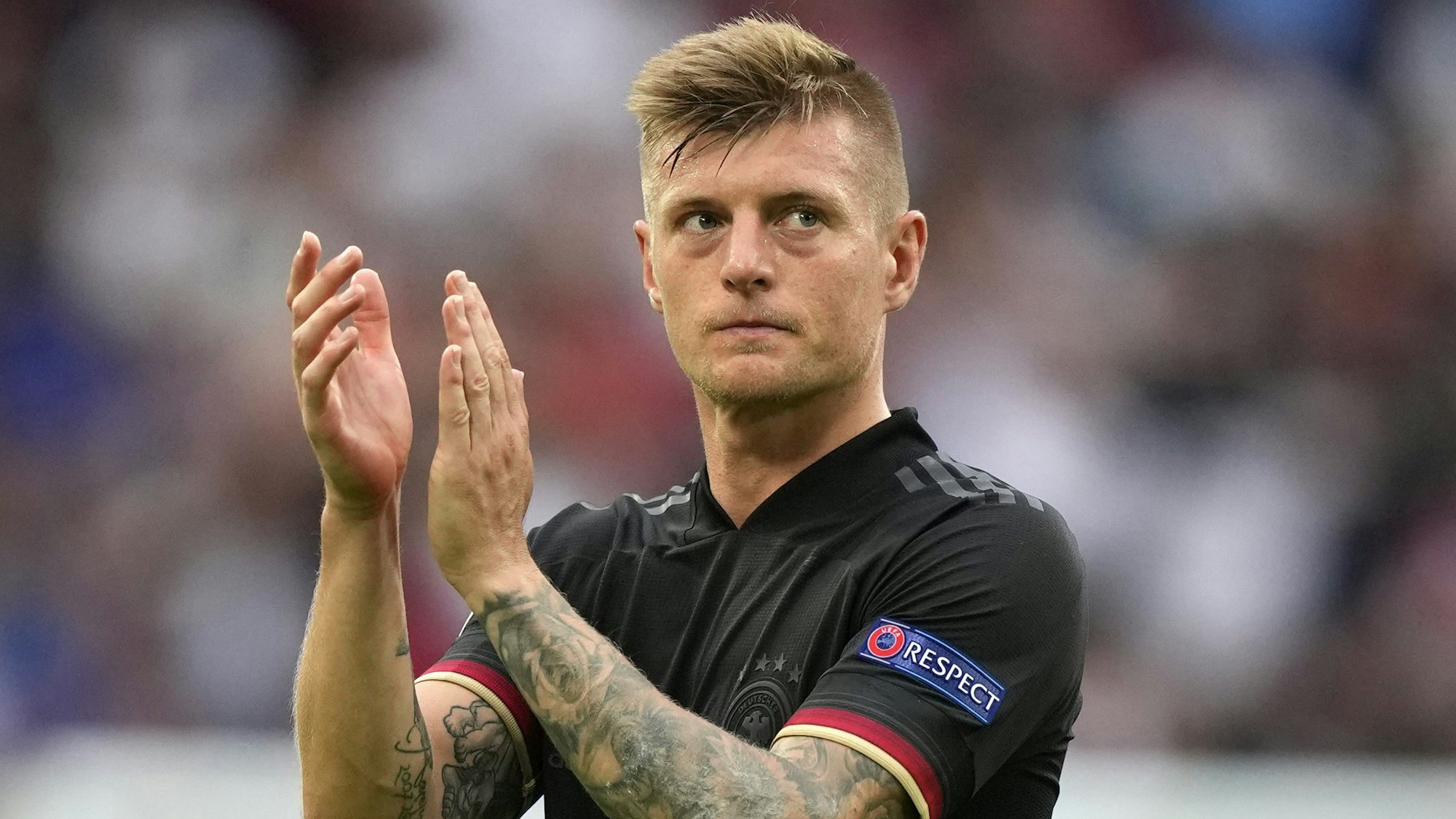 Toni Kroos am 29. Juni 2021 beim Spiel Deutschland – England bei der Europameisterschaft 2021.