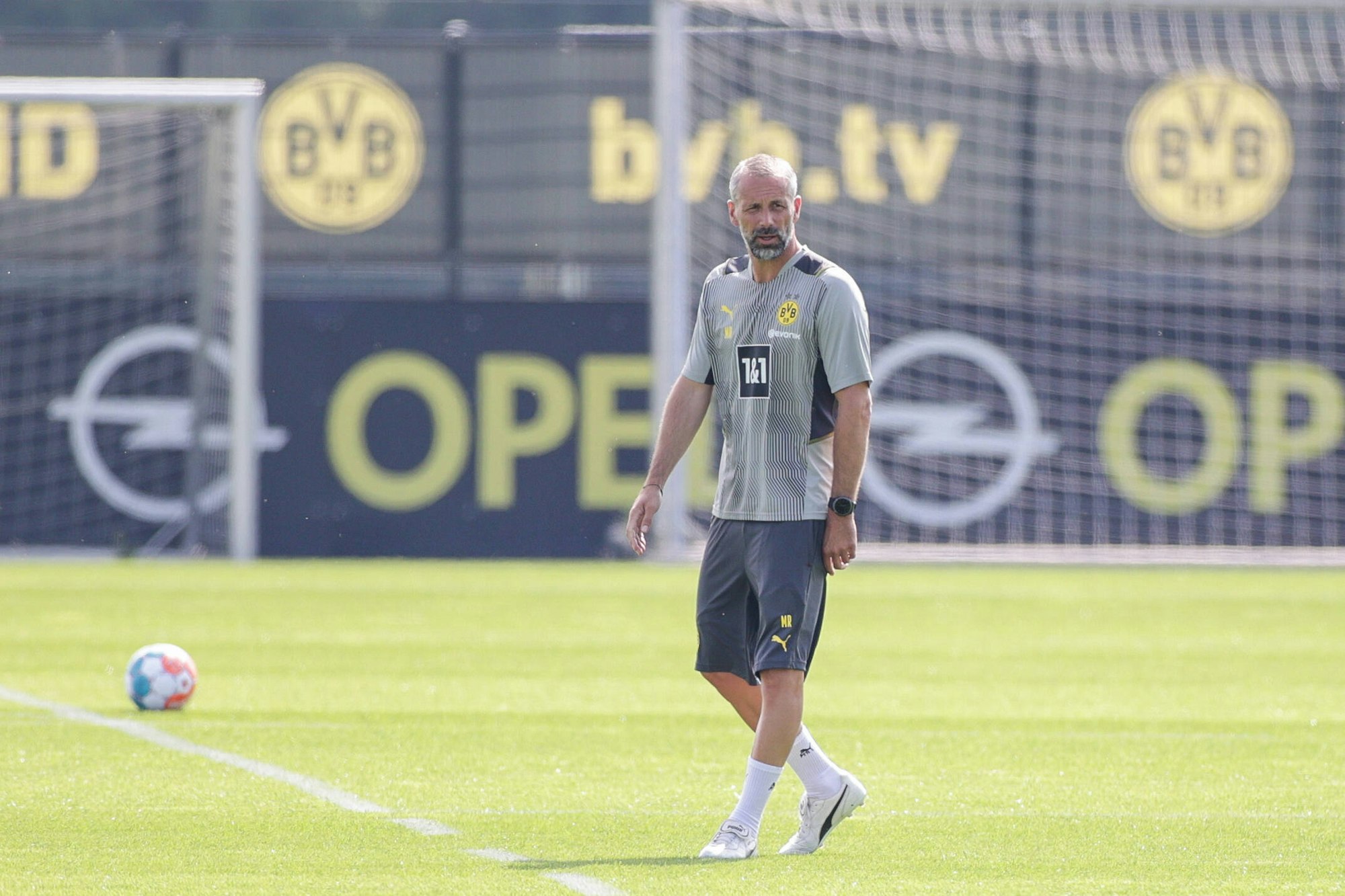 Marco Rose auf dem Trainingsplatz des BVB