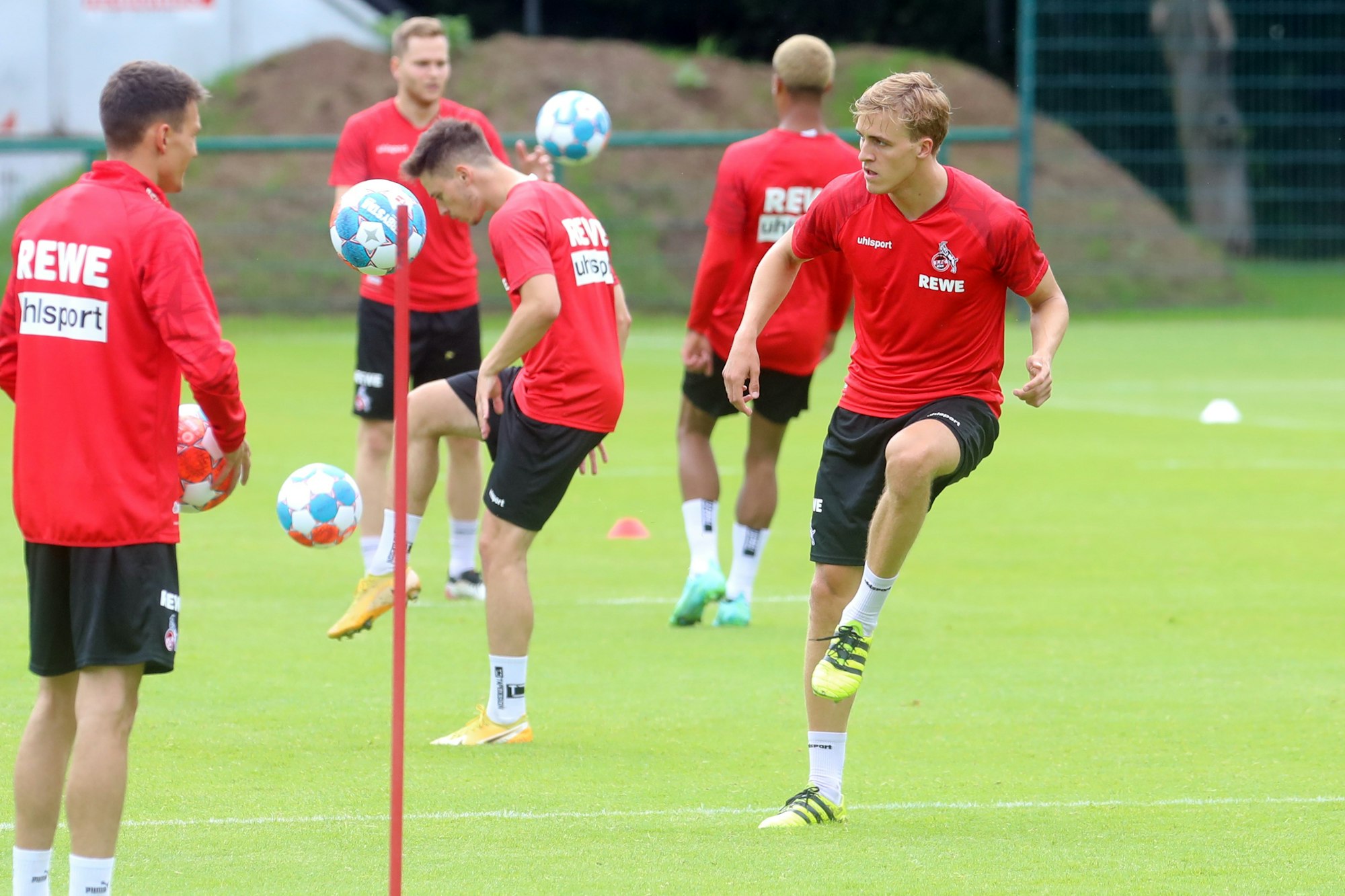 Timo Hübers erstes Training nach seiner Rückkehr zum 1. FC Köln