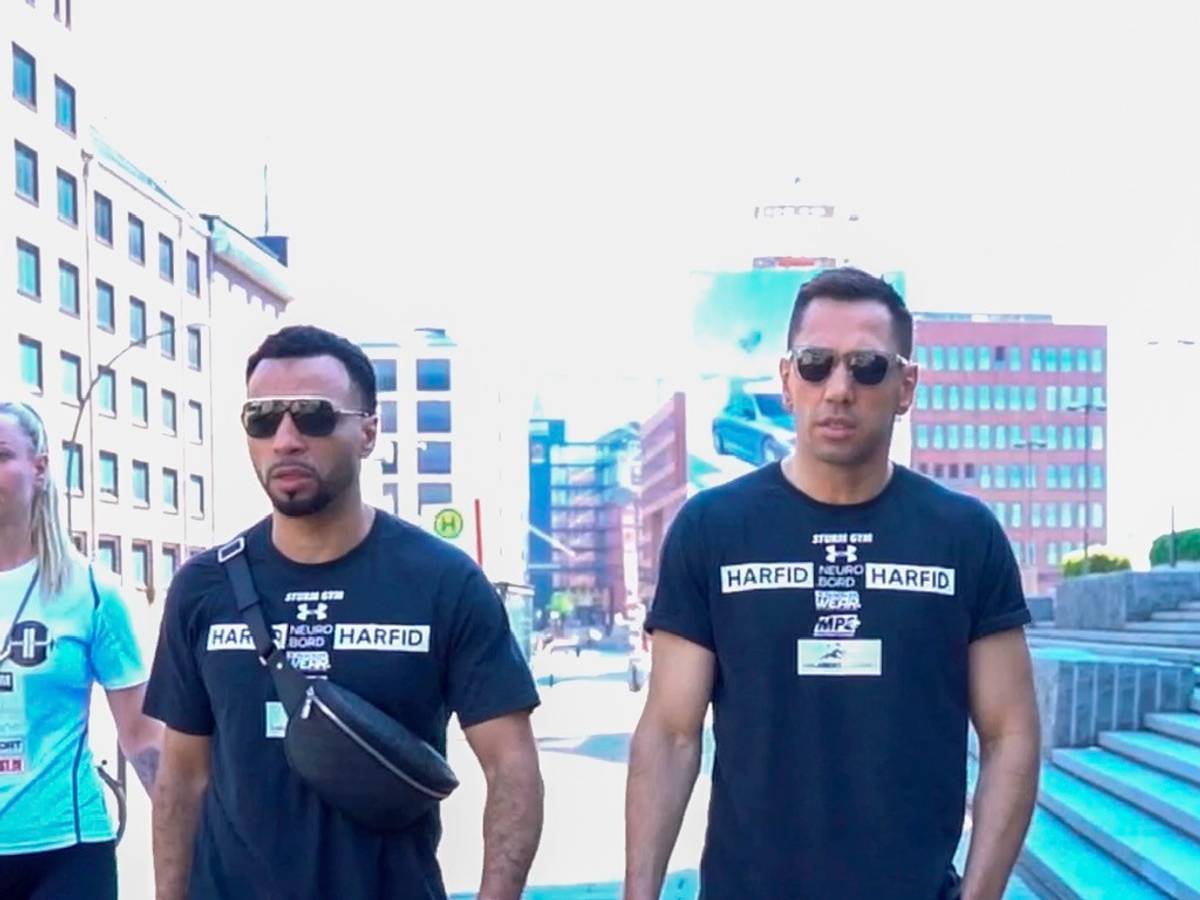 Maurice Weber und Felix Sturm unterwegs in der City privat.