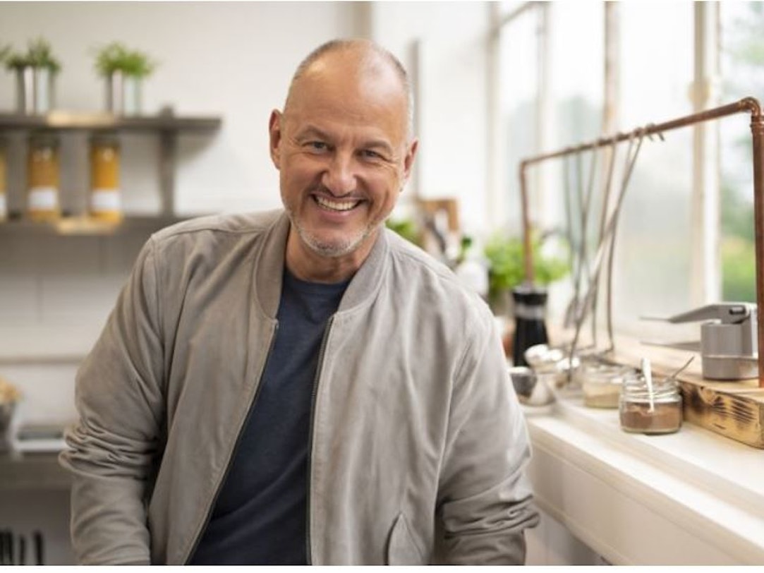 In seinem neuen Format "Rosins Heldenküche - Letzte Chance Traumjob" (donnerstags, ab 6. Januar, 20.15 Uhr, Kabel Eins) will Frank Rosin zehn - meist noch junge - Langzeitarbeitslose eine Ausbildung in der Spitzengastronomie verschaffen. Dafür gilt es, ziemlich dicke Bretter zu bohren.
© Kabel Eins / Willi Weber