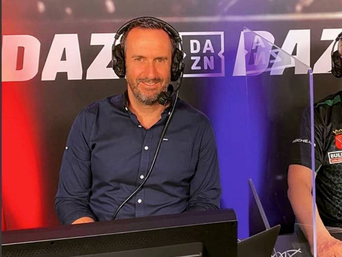 Tomas „Shorty“ Seyler mit Elmar Paulke in der DAZN-Kommentatorenbox.