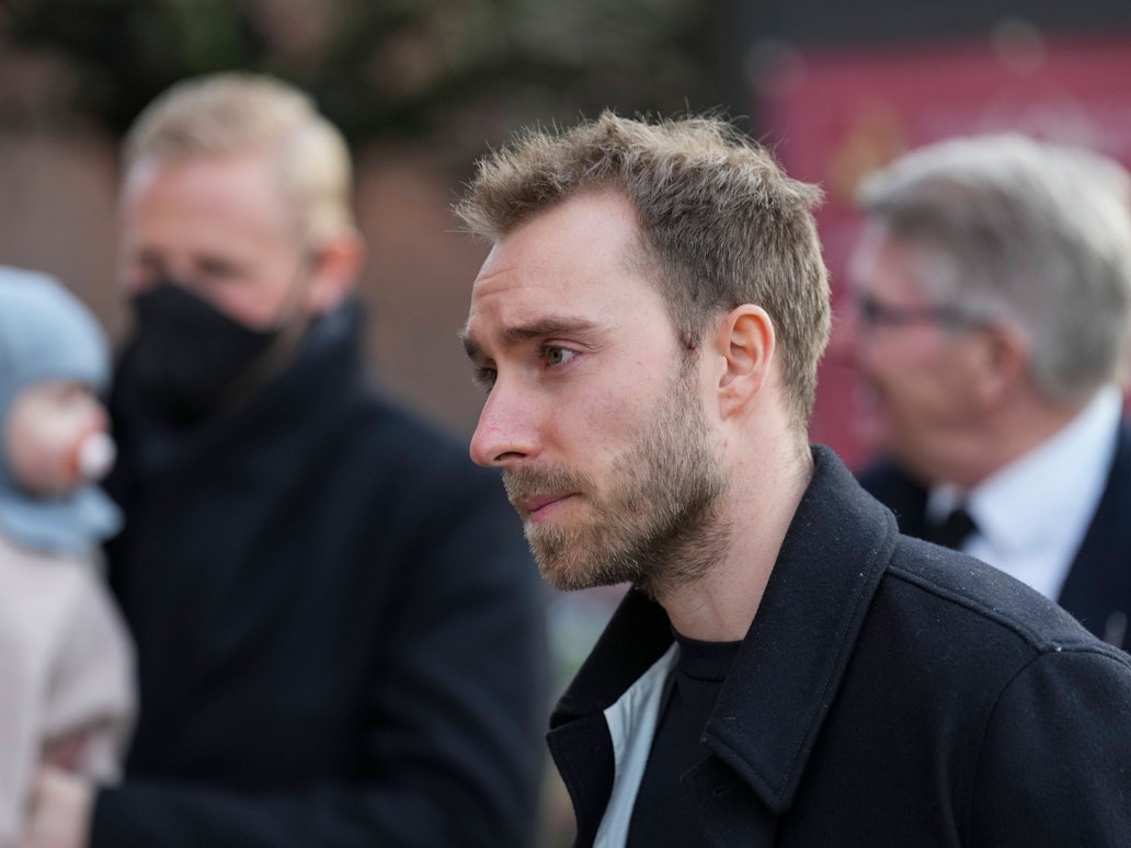 Christian Eriksen schaut besorgt.