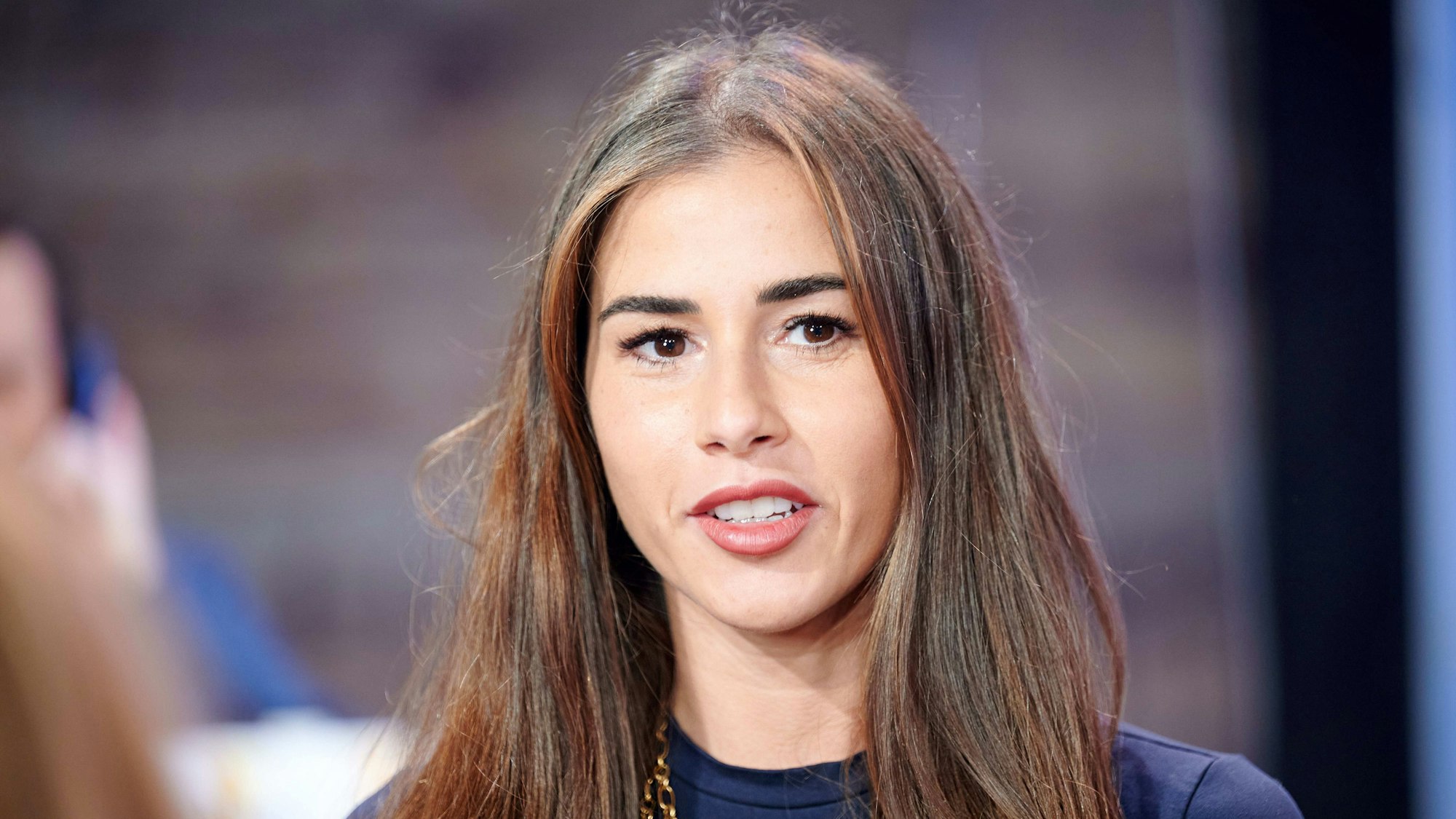 Die Sängerin Sarah Engels steht beim 25. RTL Spendenmarathon im Studio. (zu dpa: «Schwangere Sarah Engels bricht sich Hand im Wellness-Urlaub») +++ dpa-Bildfunk +++