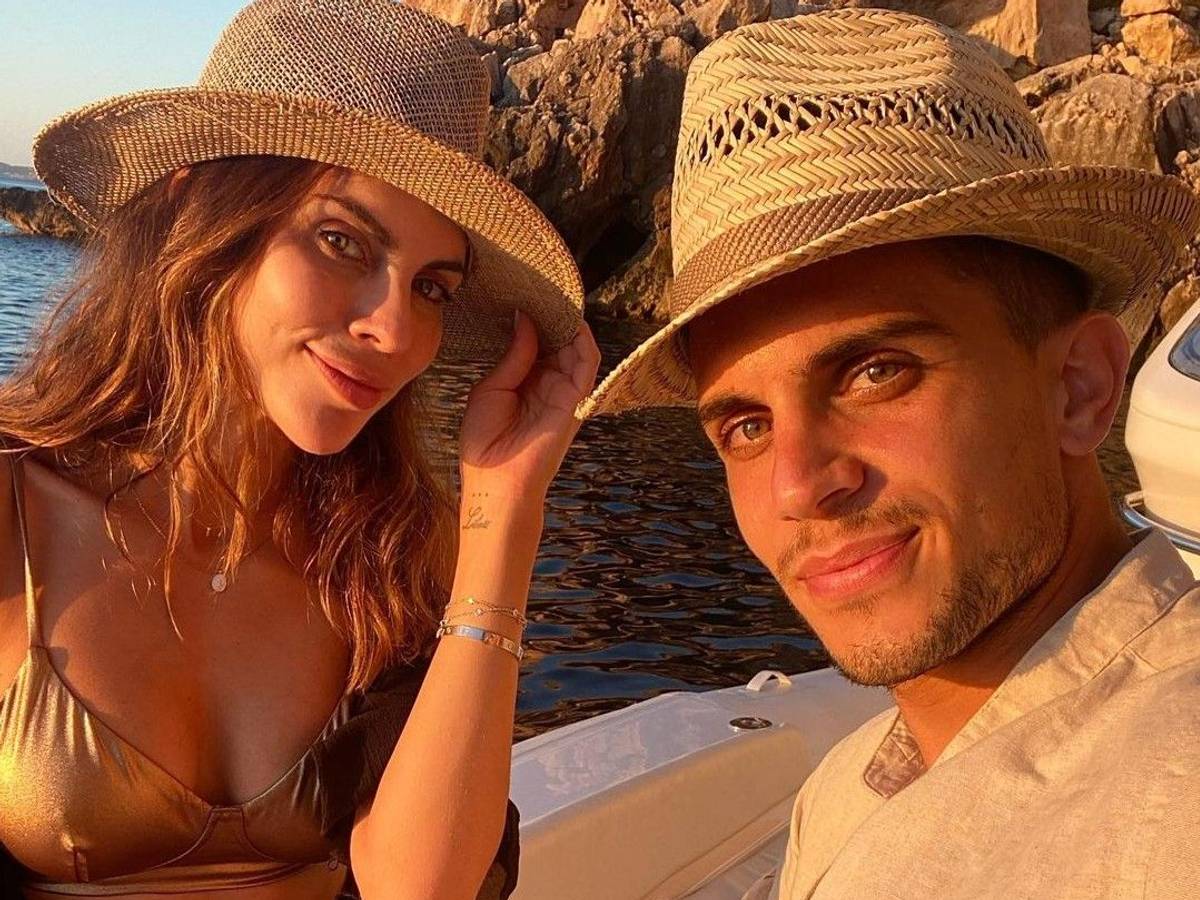 Melissa Jiménez und Marc Bartra auf einem gemeinsamen Urlaubsfoto.