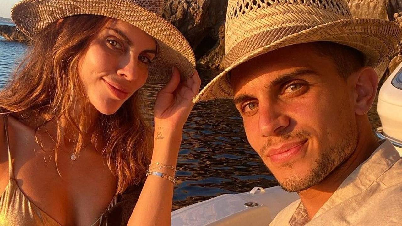 Melissa Jiménez und Marc Bartra auf einem gemeinsamen Urlaubsfoto.