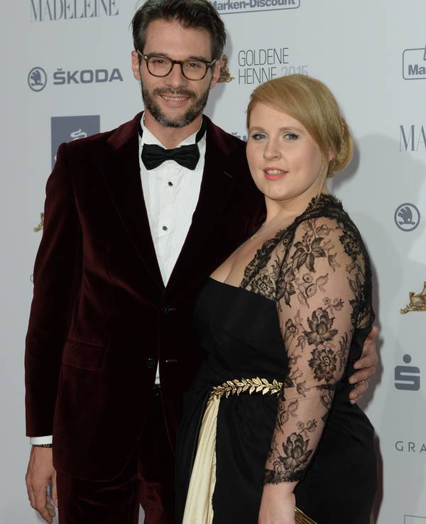 Maite Kelly kommt mit Ehemann Florent Raimond am 05.09.2015 in Berlin zur Verleihung des Medienpreises «Goldene Henne».