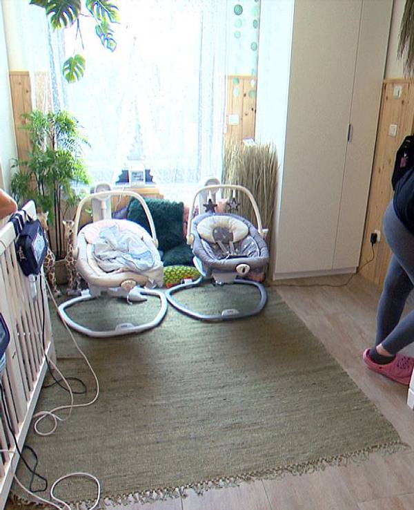 Baby-Alarm bei den Wollnys: Sarafina und Peter Wollny kümmern sich liebevoll um ihre Zwillinge.