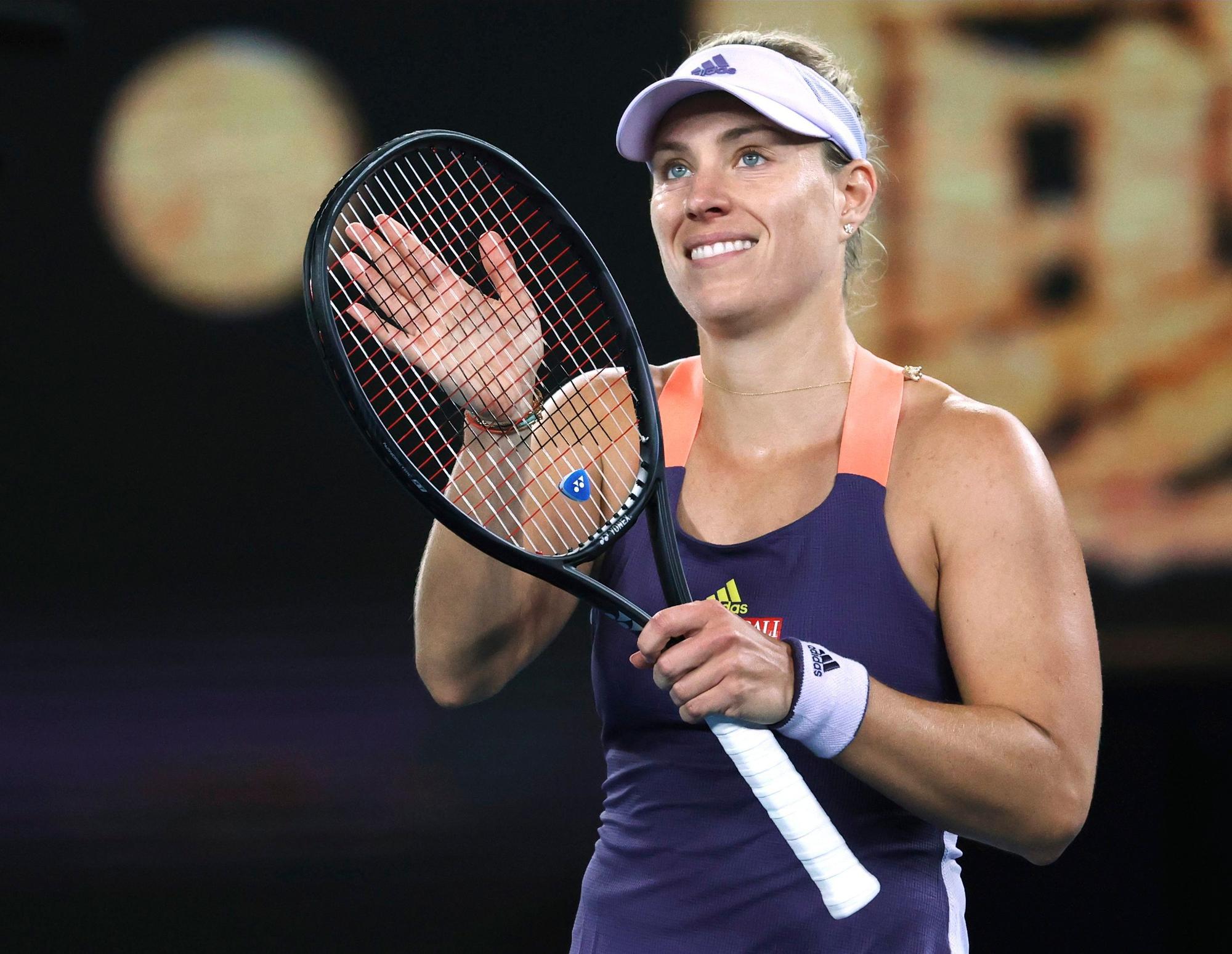 Angelique Kerber aus Deutschland freut sich über ihren Sieg. Angelique Kerber wird ohne Matchpraxis an den Australian Open teilnehmen.