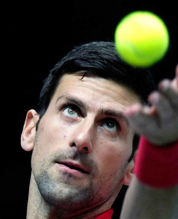 Novak Djokovic aus Serbien in Aktion.