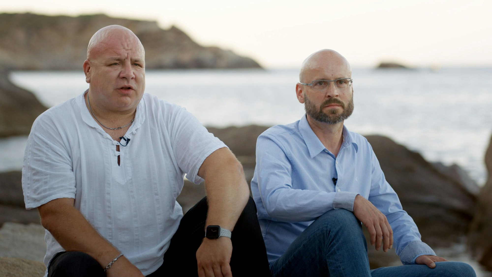 Zehn Jahre nach dem Untergang der Costa Concordia: Matthias Hanke und Marcel Zuhn überlebten das Unglück, obwohl sie zeitweise im mit Wasser volllaufenden Schiffsrumpf eingeschlossen waren.