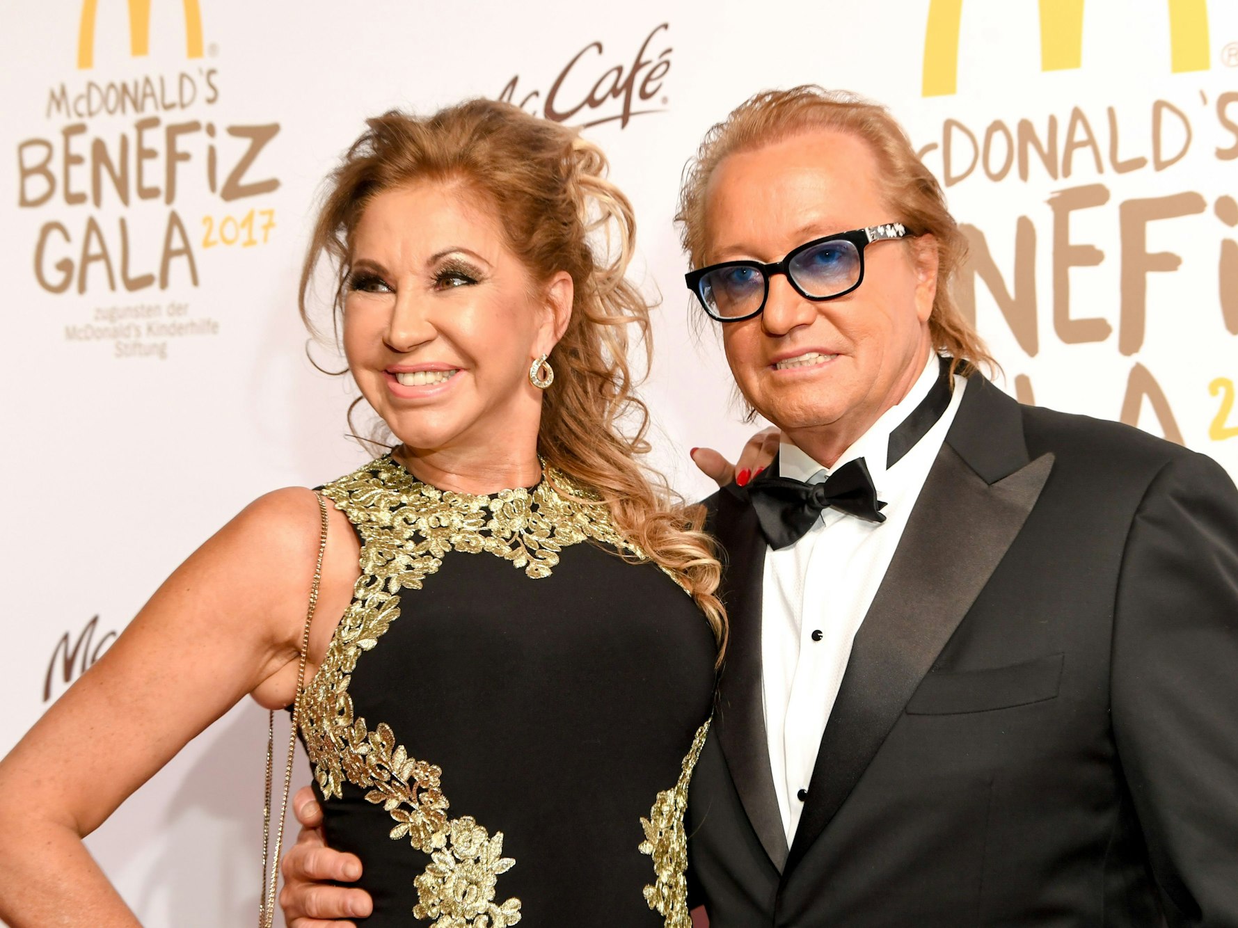 Robert und Carmen Geiss („Die Geissens“) kommen am 10.11.2017 in München (Bayern) zur Benefizgala zugunsten der McDonald's Kinderhilfe.