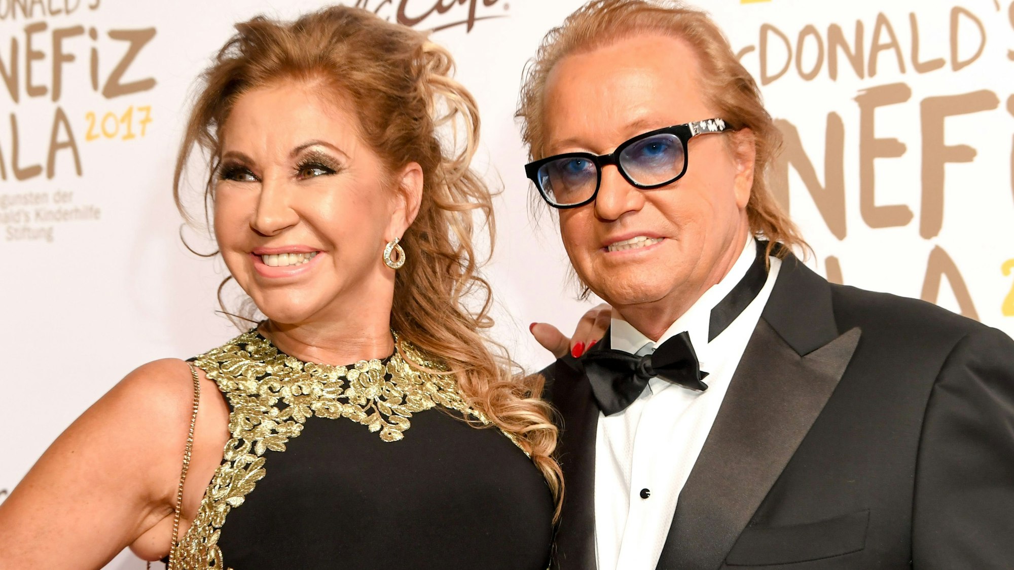 Robert und Carmen Geiss (die Geissens) kommen am 10.11.2017 in München (Bayern) zur Benefizgala zugunsten der McDonald's Kinderhilfe.