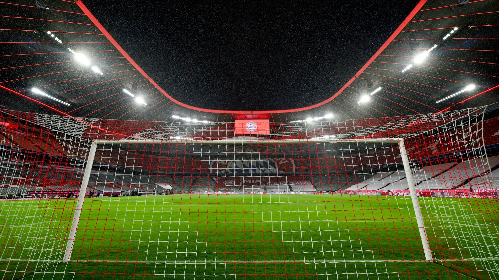 Die Allianz-Arena in München von innen.