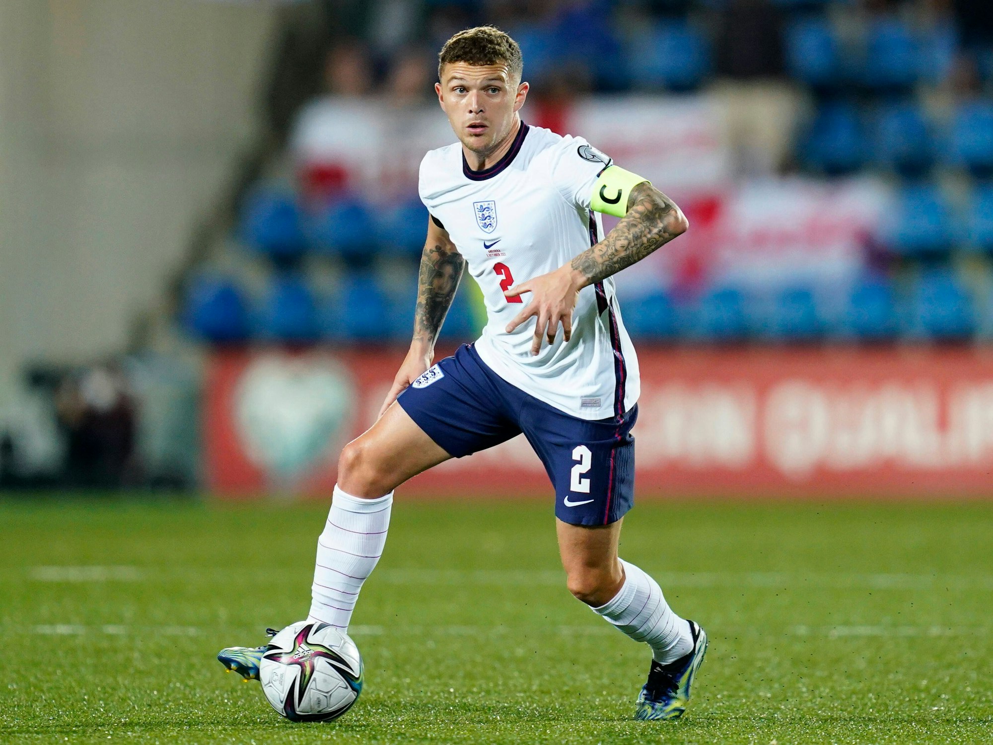 Kieran Trippier für England am Ball.