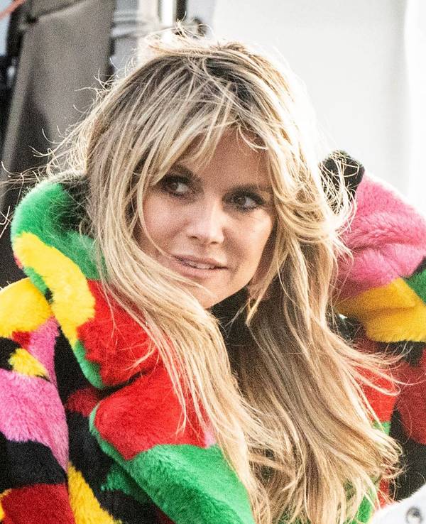 Das ehemalige Model und Moderatorin Heidi Klum steht bei den Dreharbeiten für eine neue Staffel «Germany's next Topmodel» am Set am Hotel Adlon. (zu dpa: ««Divers wie noch nie» - «Topmodel»-Staffel startet am 3. Februar») +++ dpa-Bildfunk +++