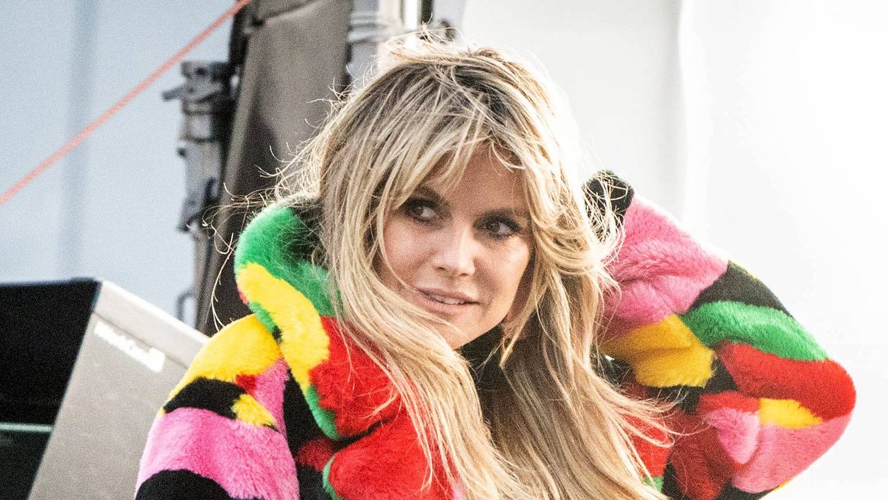 Das ehemalige Model und Moderatorin Heidi Klum steht bei den Dreharbeiten für eine neue Staffel «Germany's next Topmodel» am Set am Hotel Adlon. (zu dpa: ««Divers wie noch nie» - «Topmodel»-Staffel startet am 3. Februar») +++ dpa-Bildfunk +++