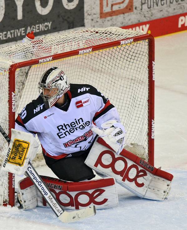 Tomas Pöpperle hütet das KEC-Tor.