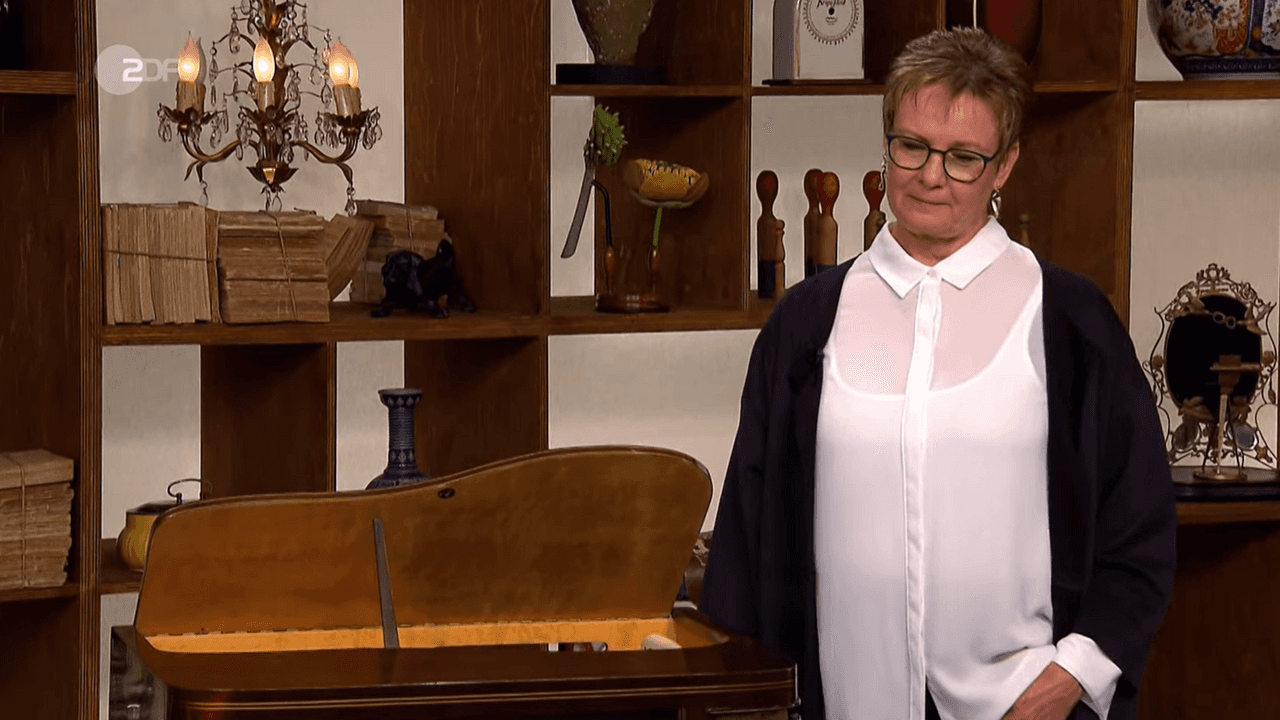 „Bares für Rares“-Kandidatin Regina Kaleita in der Sendung am 7. Januar 2022.
