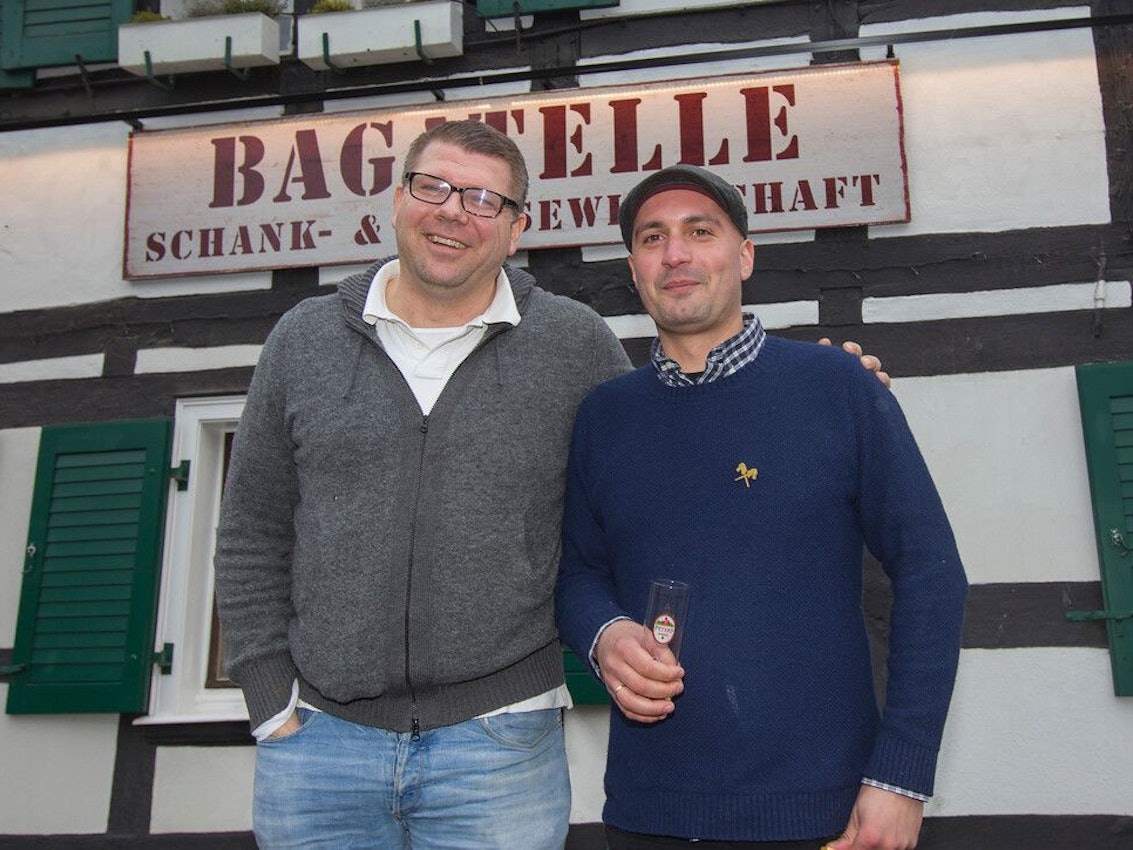 Bagatelle-Wirt Daniel Rabe mit Martin Schlüter vom Reissdorf am Hahnentor