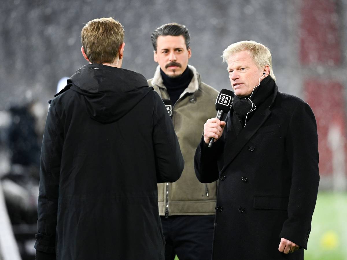 Oliver Kahn im TV-Interview mit DAZN.