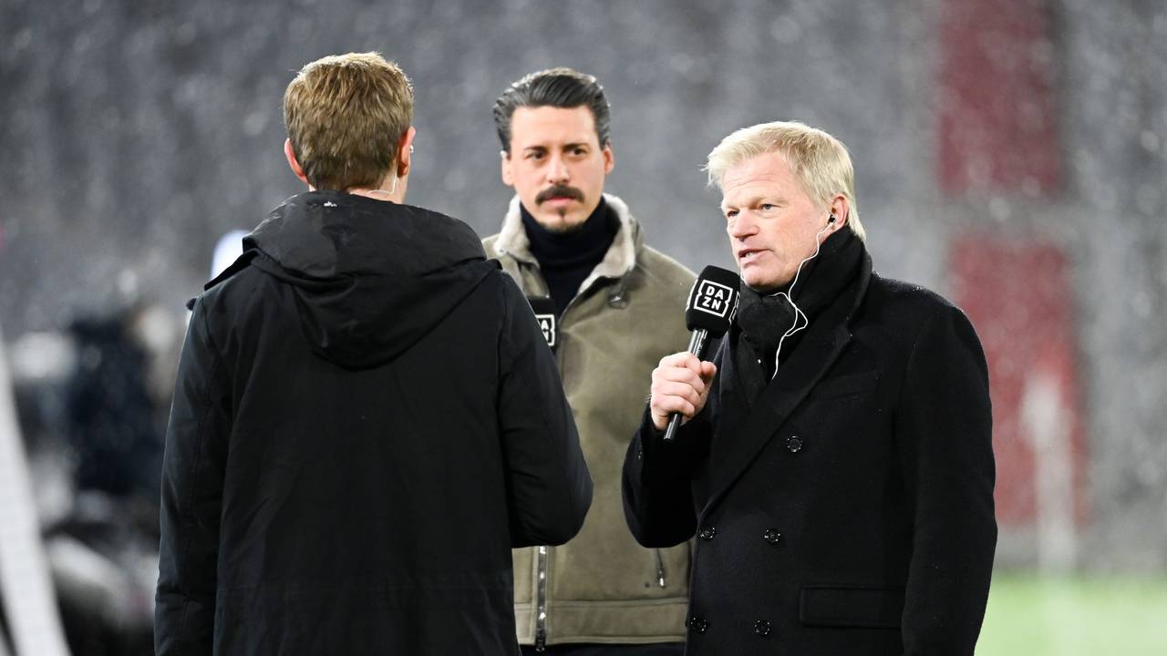 Oliver Kahn im TV-Interview mit DAZN.