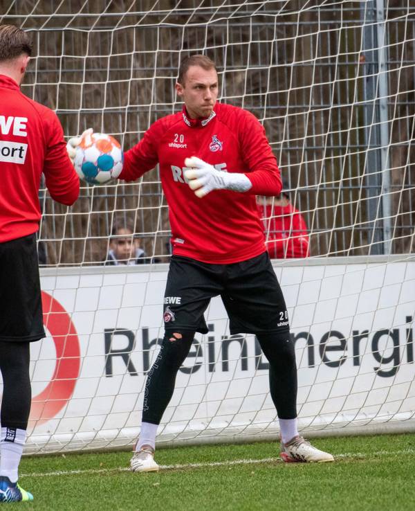Die Torhüter Timo Horn und Marvin Schwäbe im Training.
