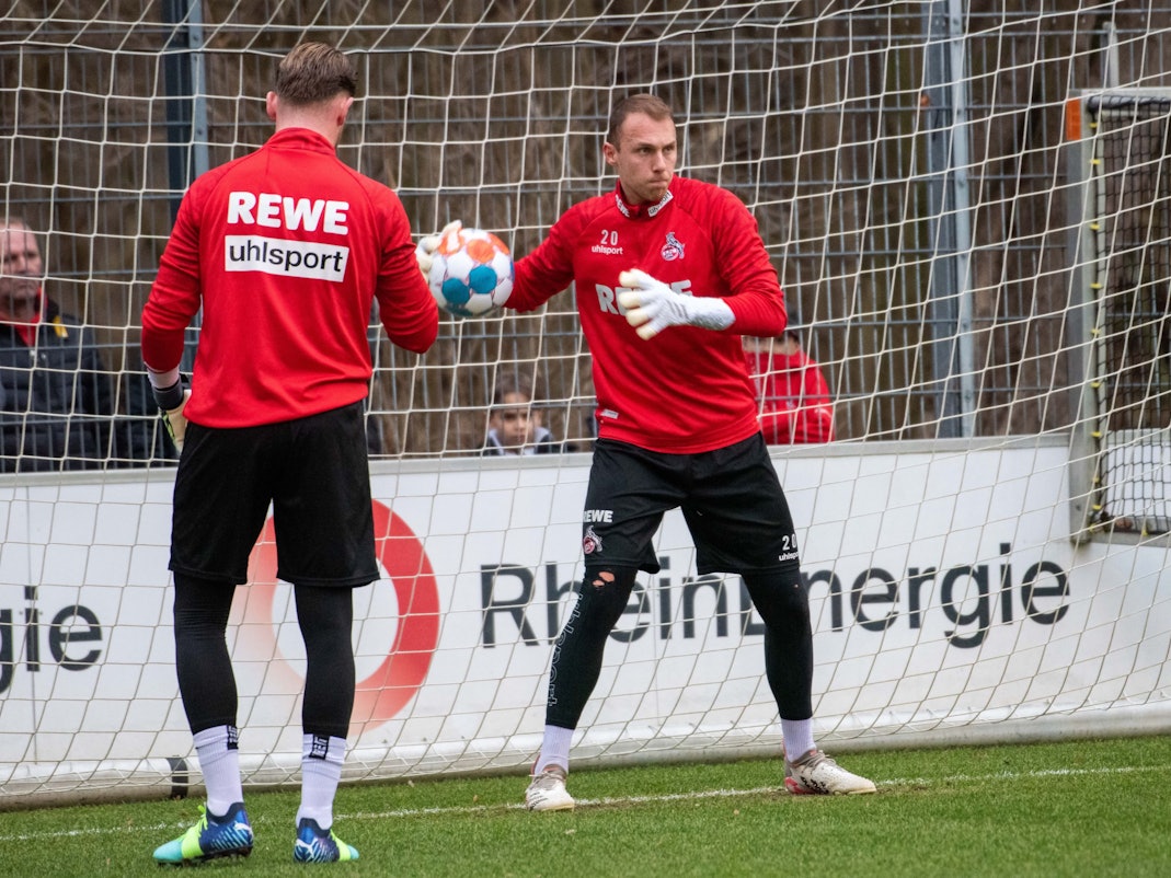 Die Torhüter Timo Horn und Marvin Schwäbe im Training.