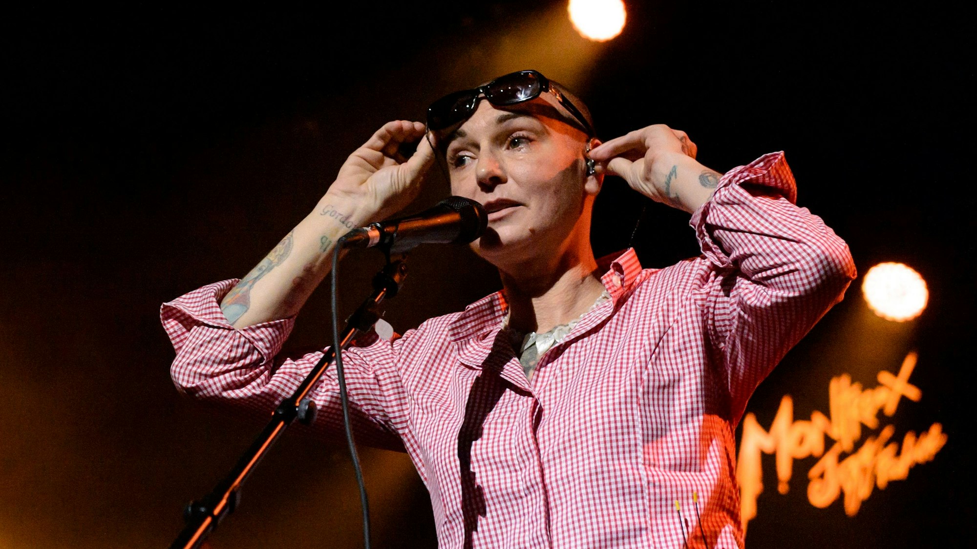 Sinéad O'Connor tritt im Juli 2015 beim 49. Montreux Jazz Festival, in Montreux, Schweiz, auf.