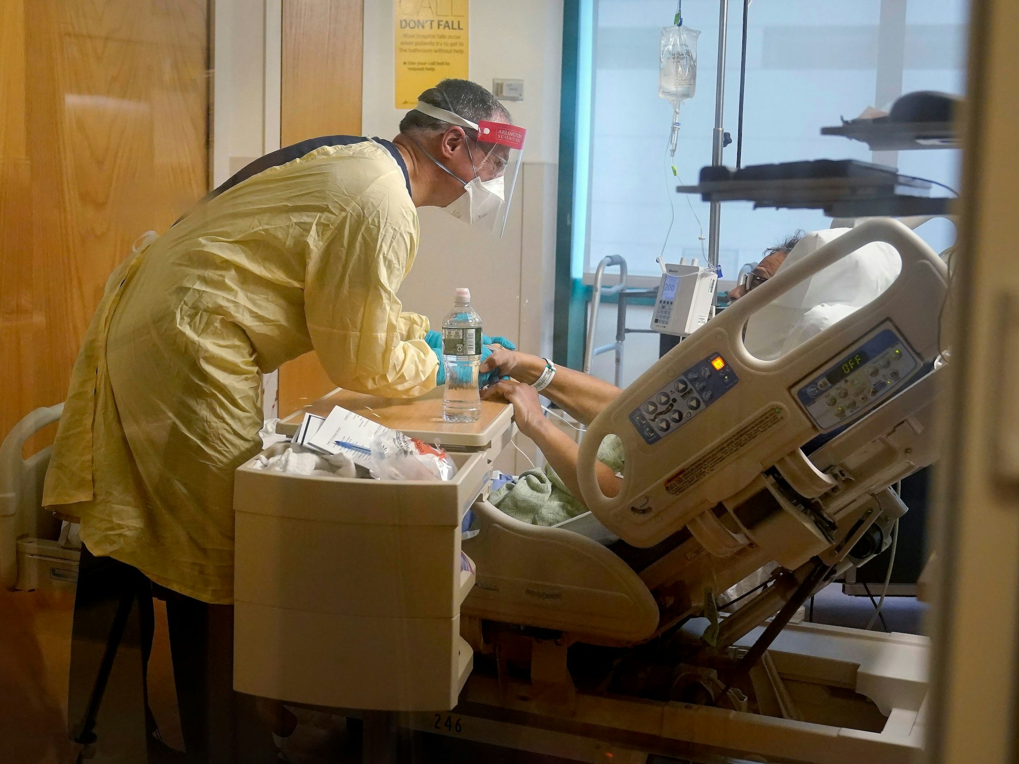 Eine bekannte QAnon-Aktivistin ist in den USA an Covid-19 gestorben, nachdem sie mehrfach gegen Impfwillige gewütet hatte. Unser Foto zeigt die Covid-Station eines Krankenhauses in New Hampshire.