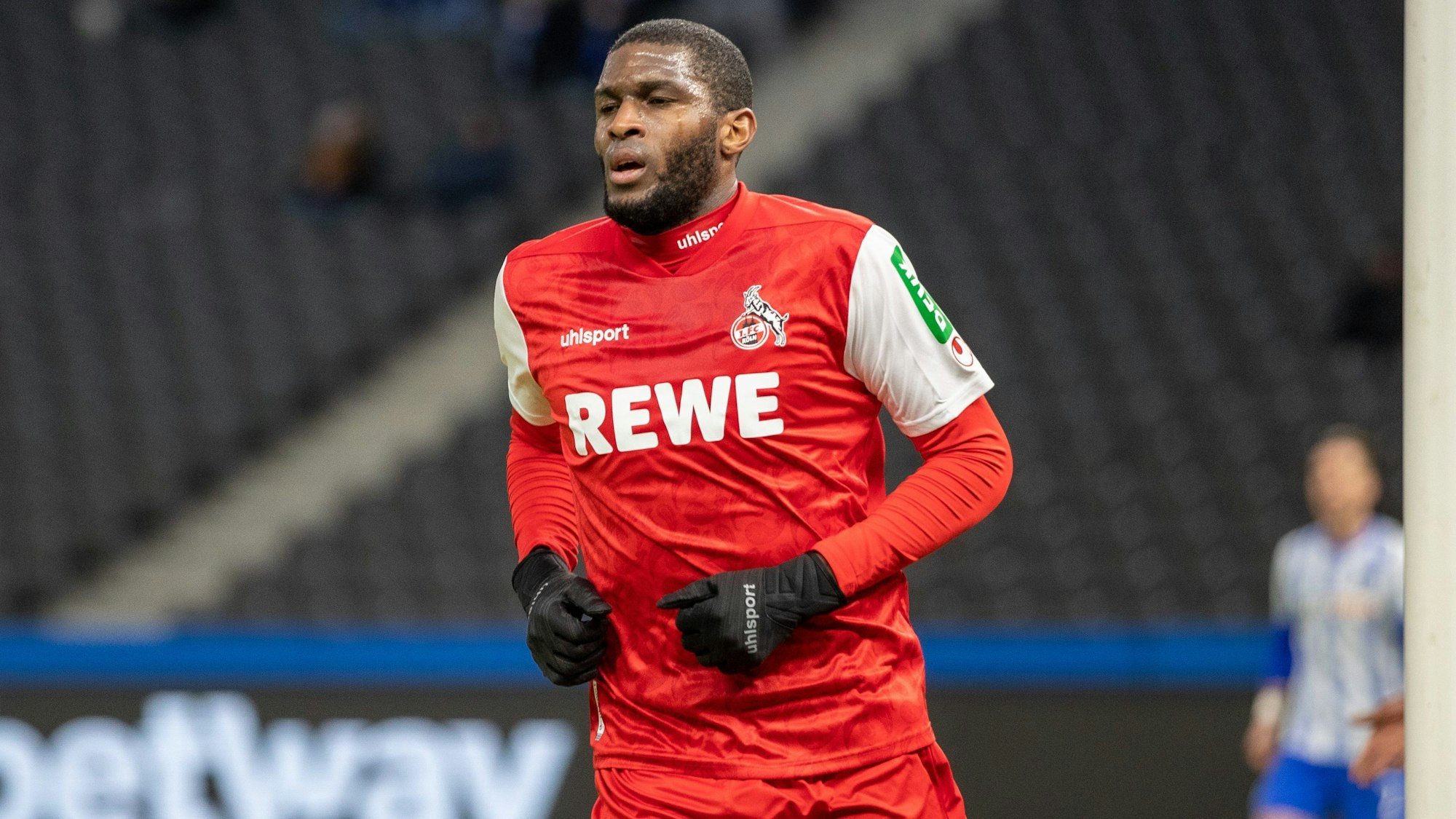 Anthony Modeste trifft für den 1. FC Köln gegen Hertha BSC.